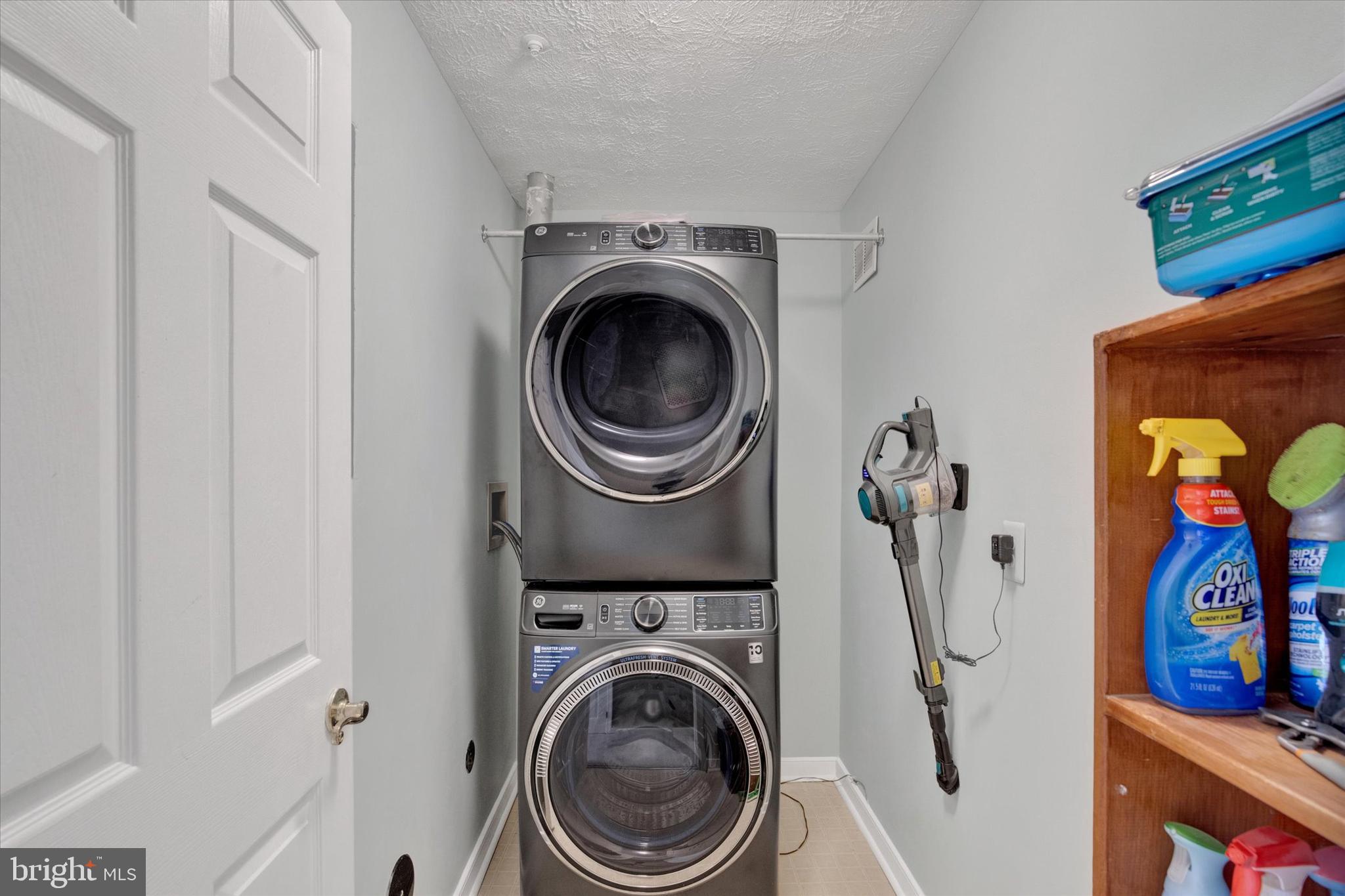 POND CONDOMINIUMS - Residential