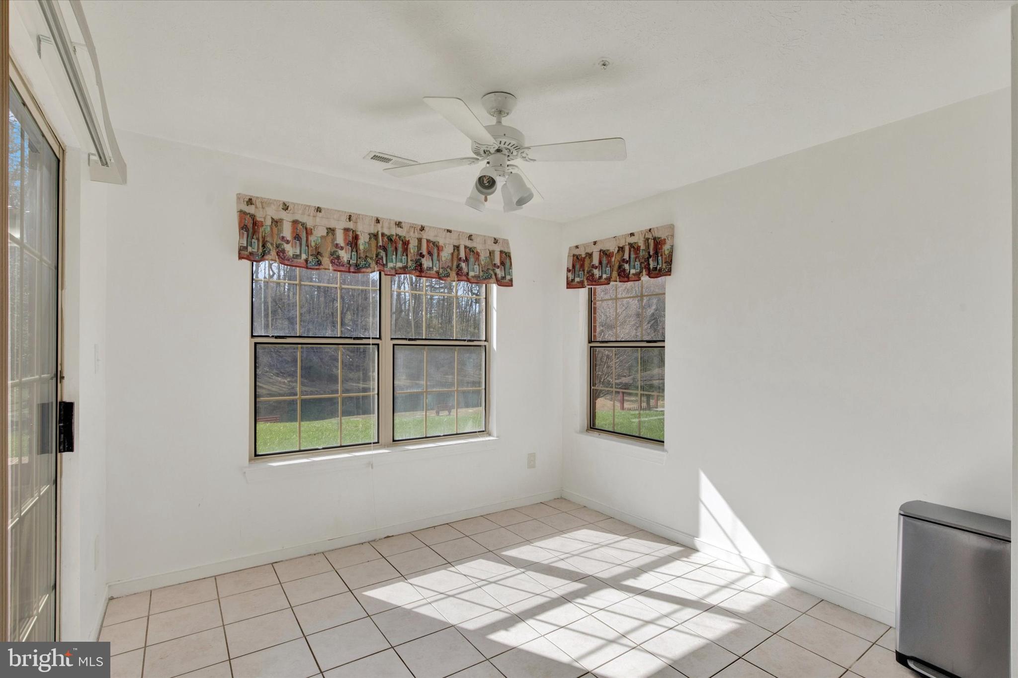 POND CONDOMINIUMS - Residential