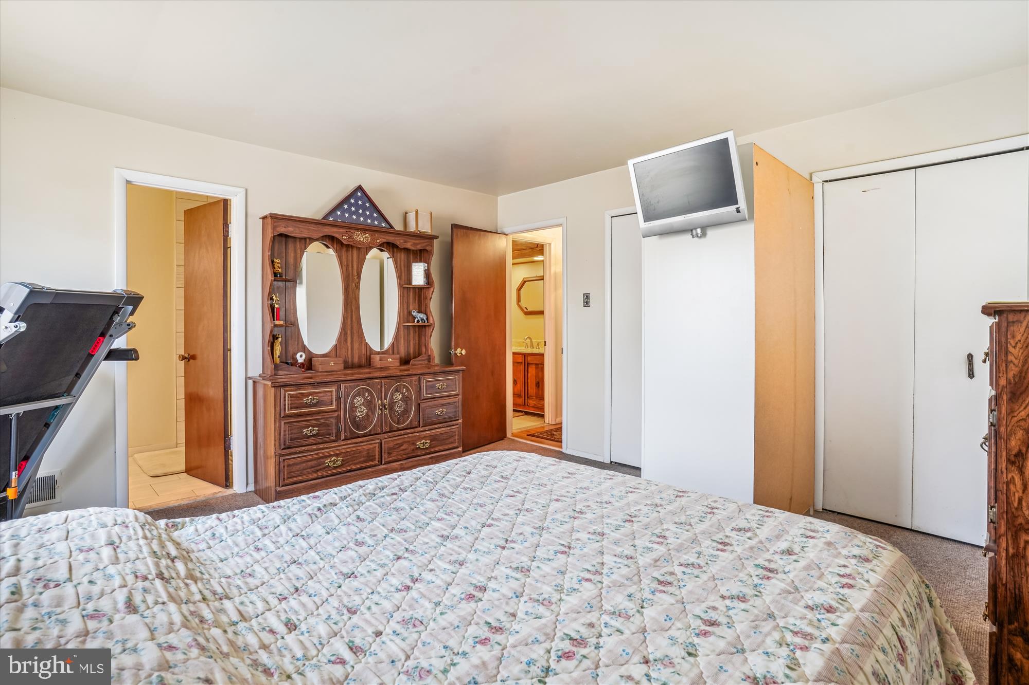 STRAWBERRY HILL EST SUB - Residential