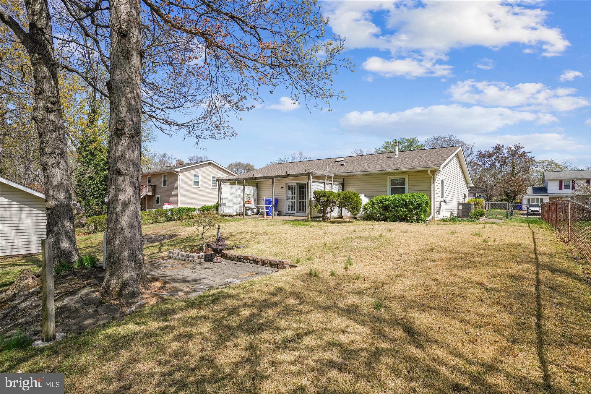 STRAWBERRY HILL EST SUB - Residential