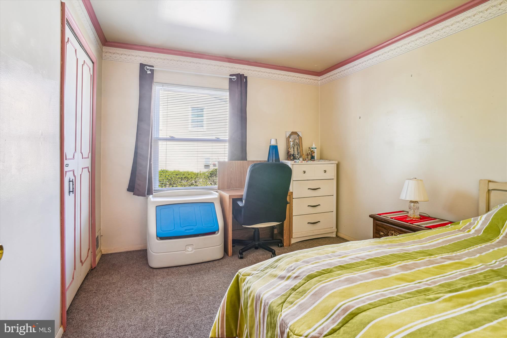 STRAWBERRY HILL EST SUB - Residential