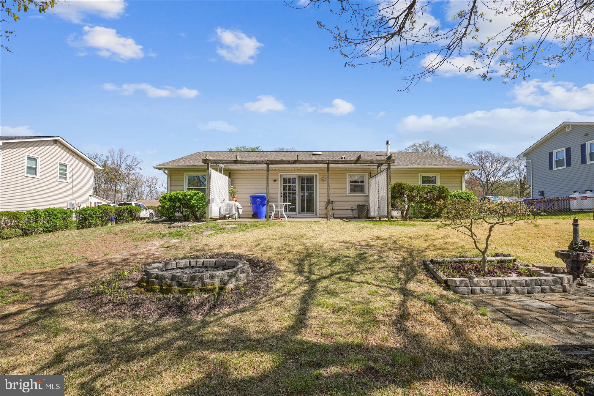 STRAWBERRY HILL EST SUB - Residential