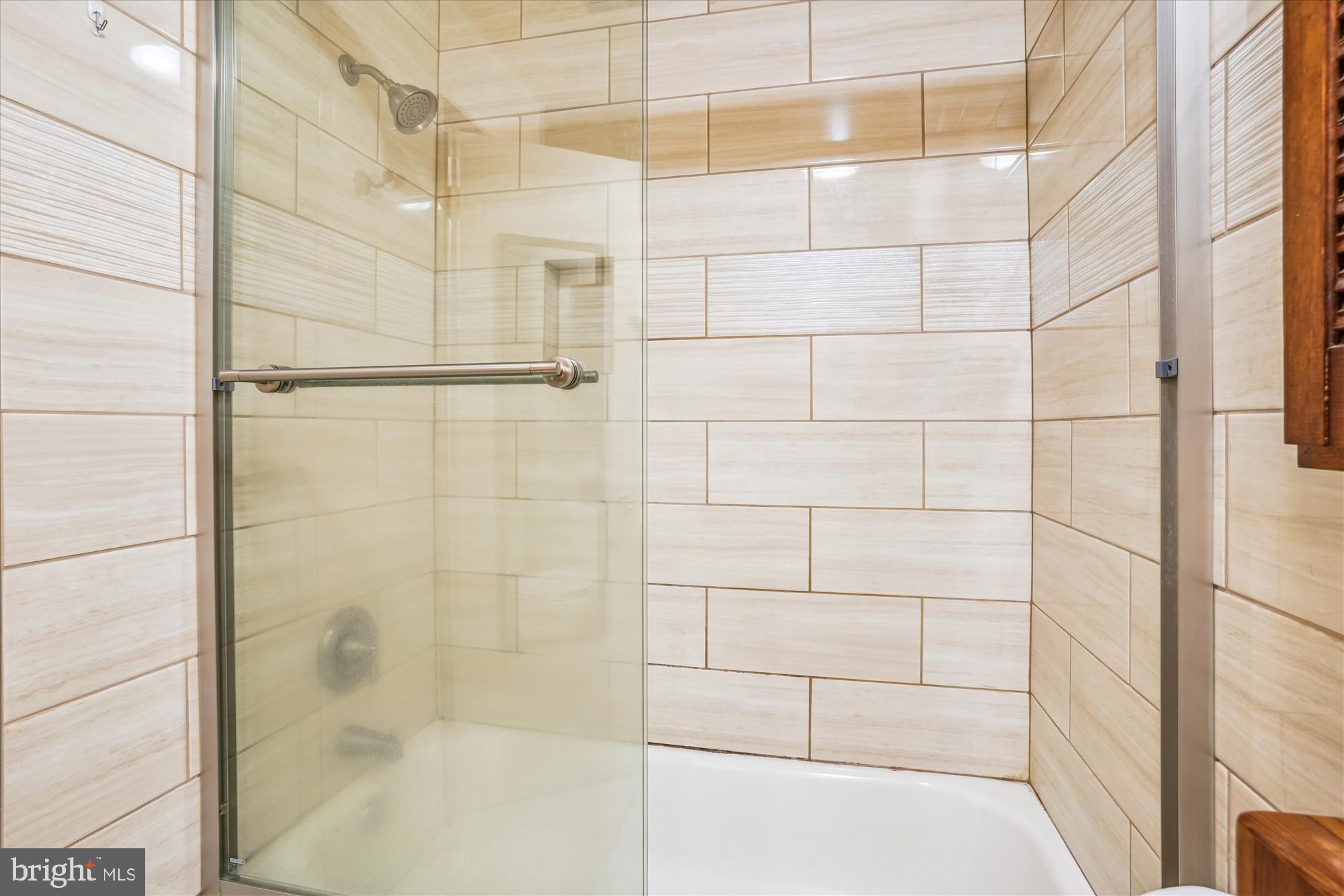 STRAWBERRY HILL EST SUB - Residential