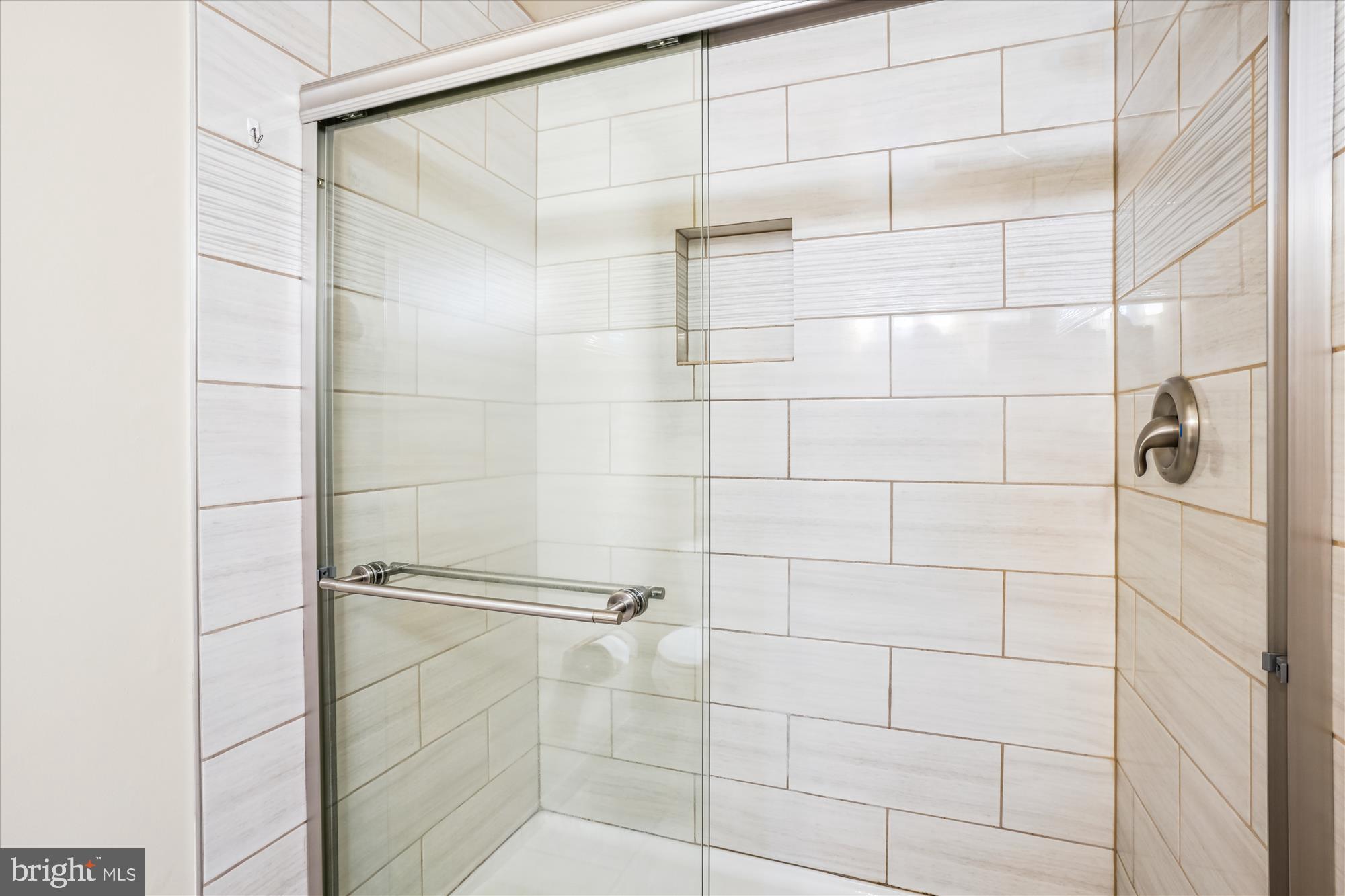 STRAWBERRY HILL EST SUB - Residential