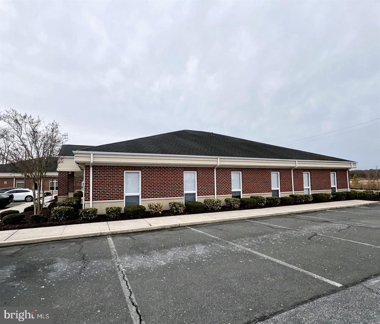 500 HEALTH SERVICES DRIVE 501-503