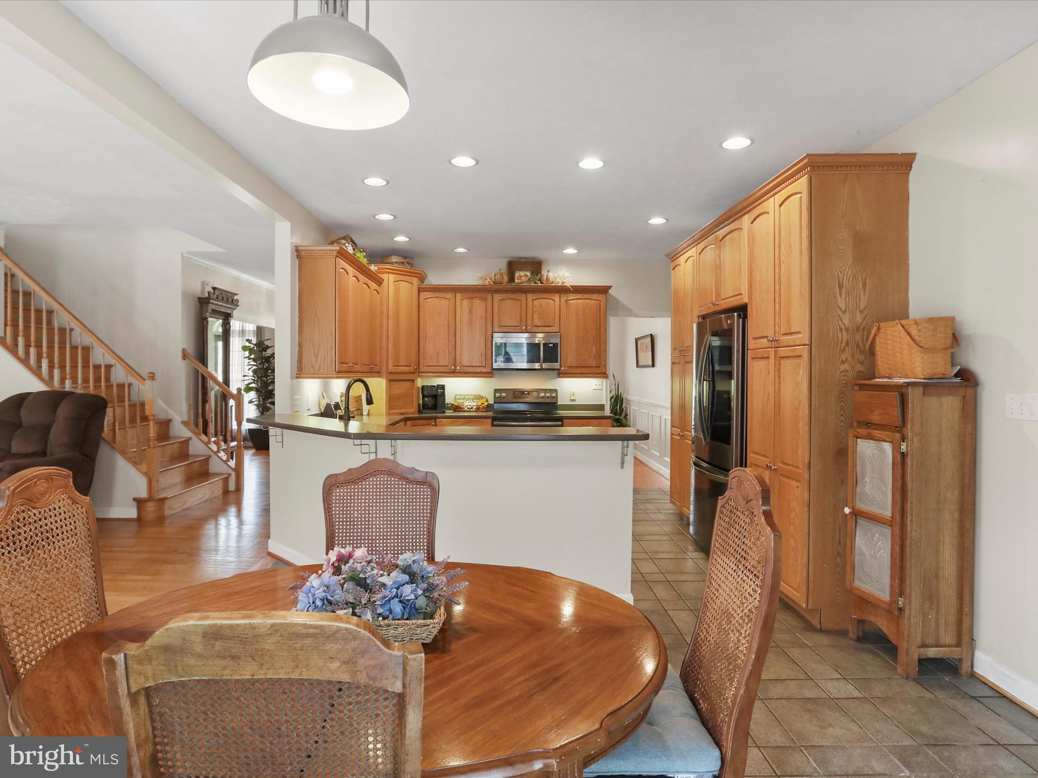 3938 REMOUNT ROAD
