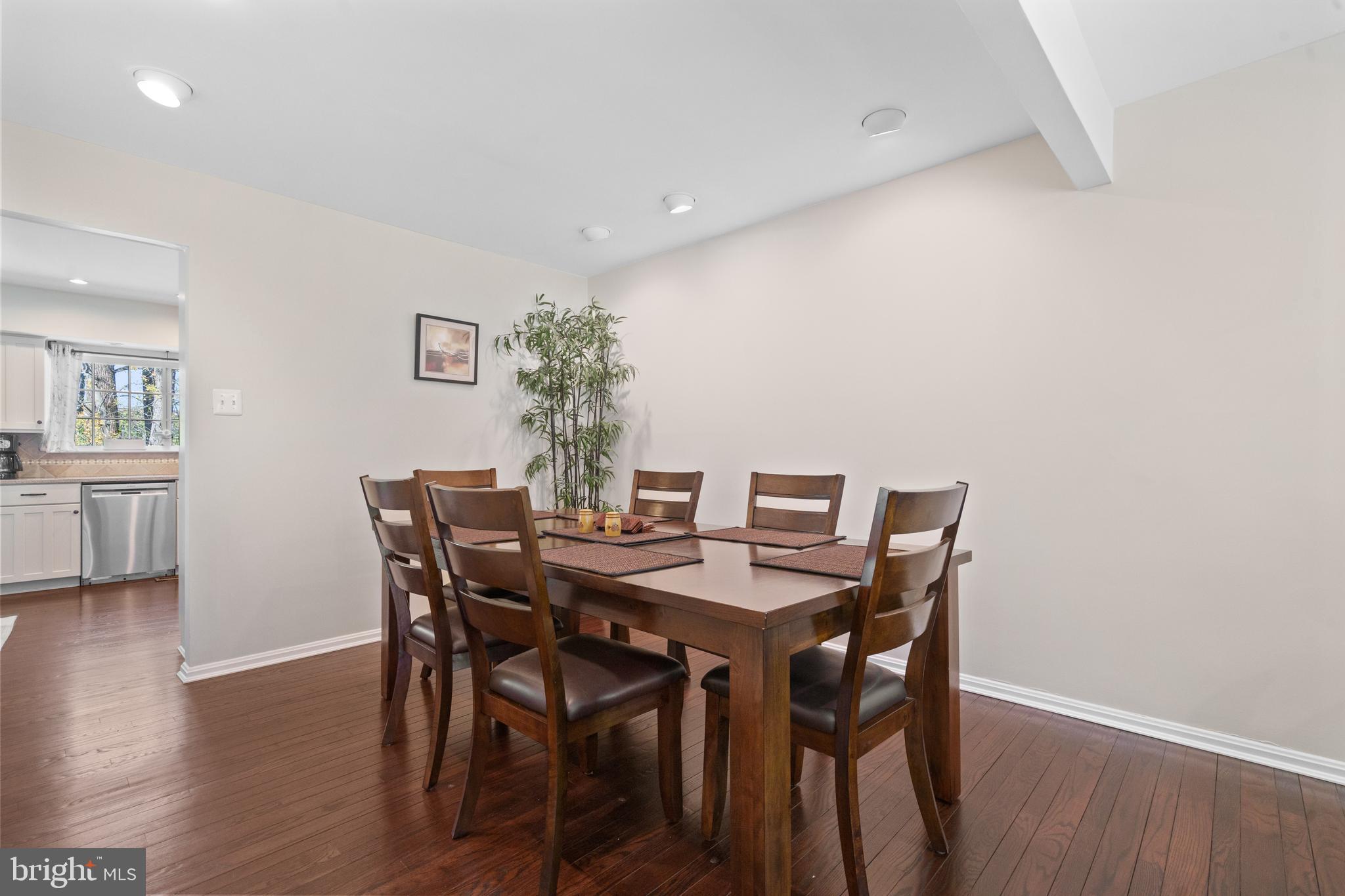 BURKE CENTRE - Residential