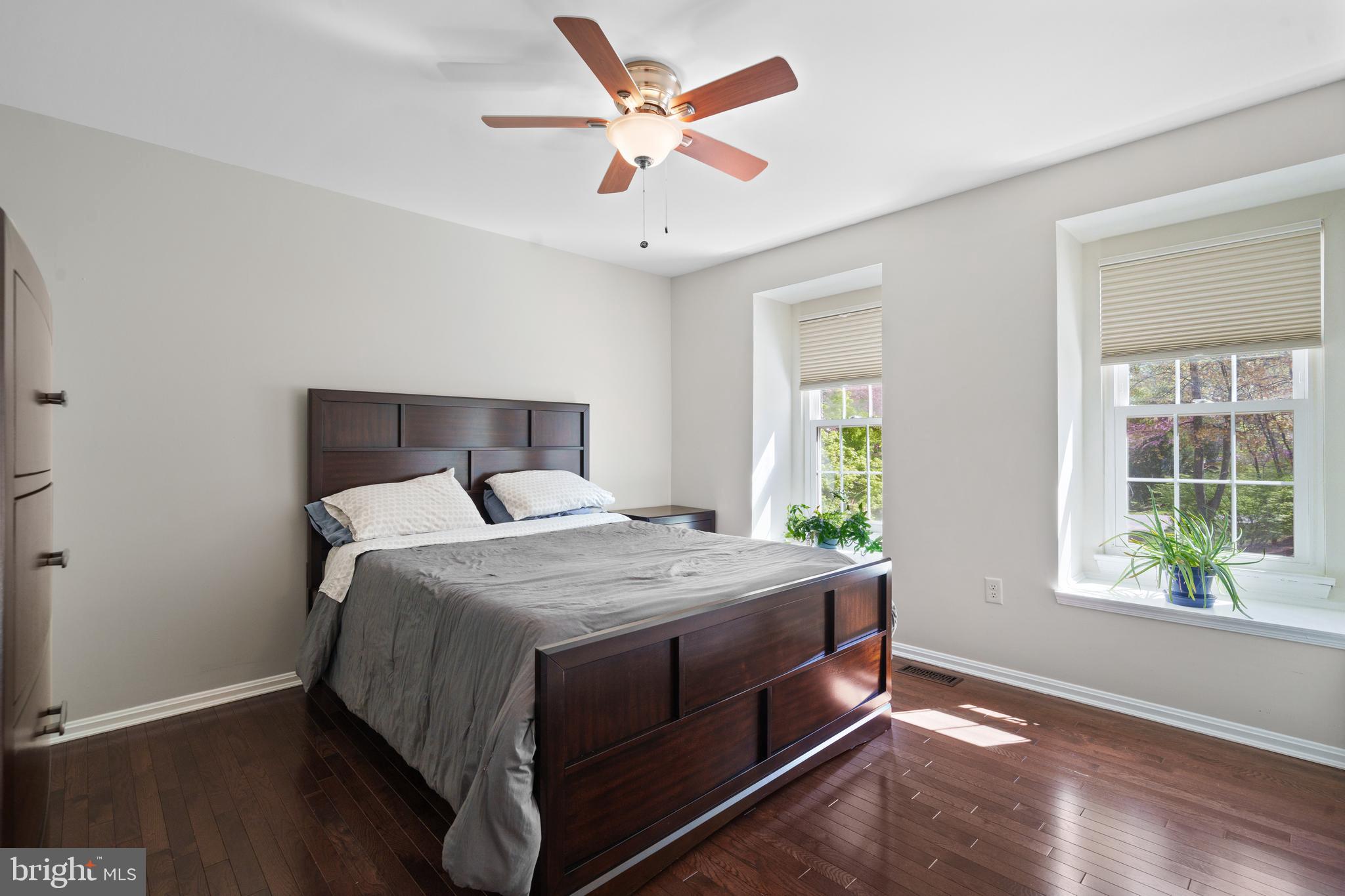 BURKE CENTRE - Residential