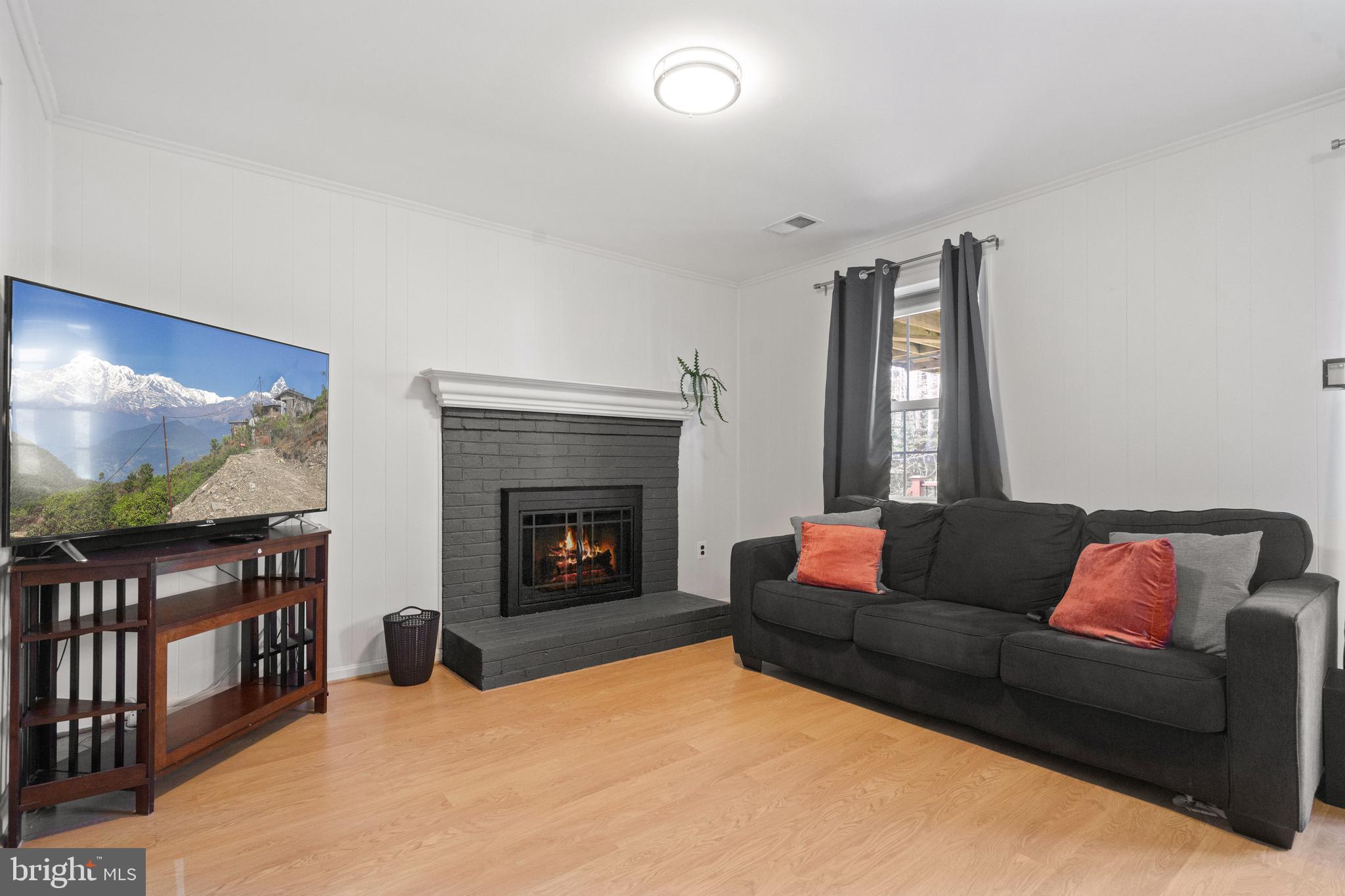 BURKE CENTRE - Residential