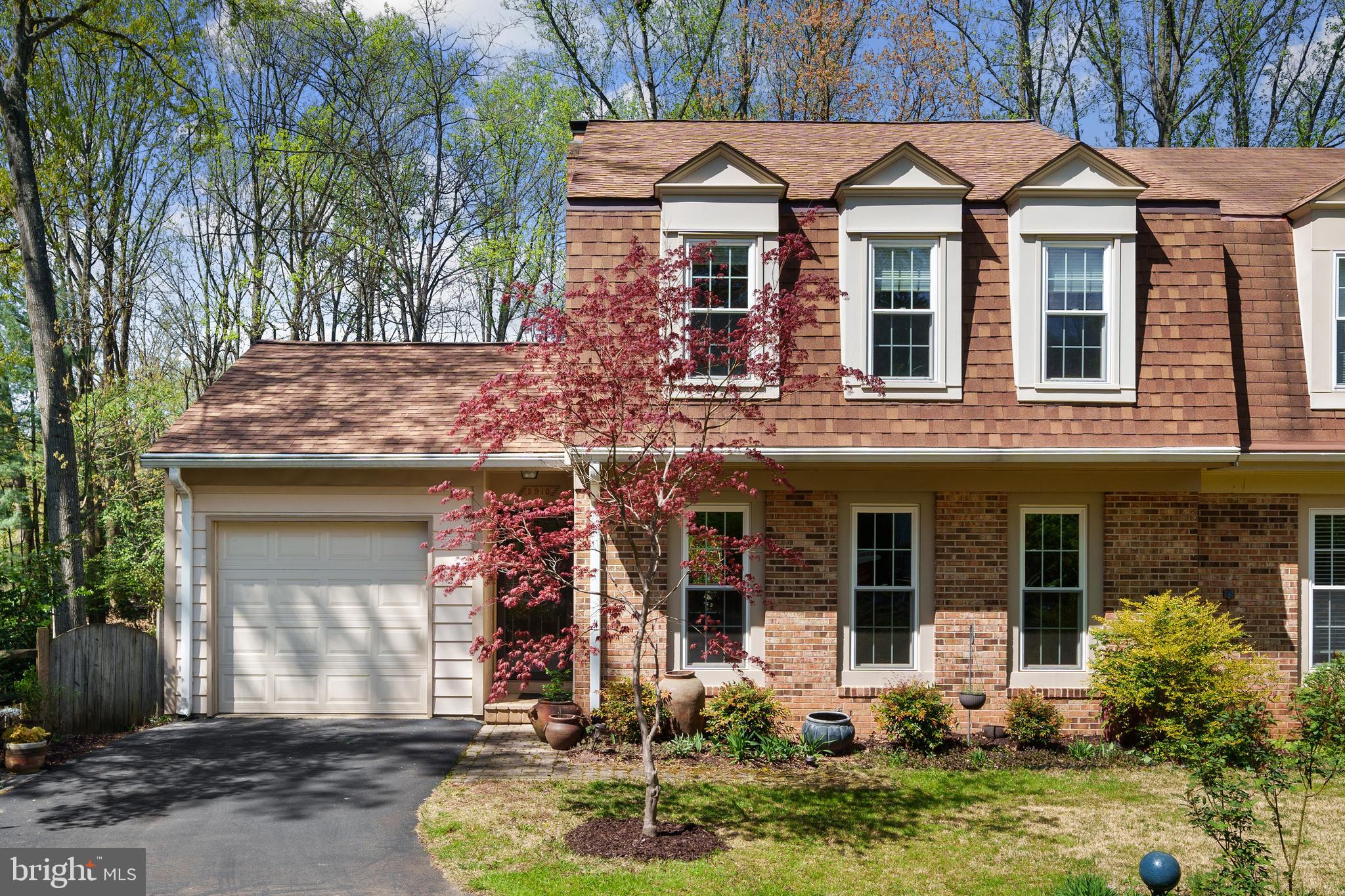 BURKE CENTRE - Residential