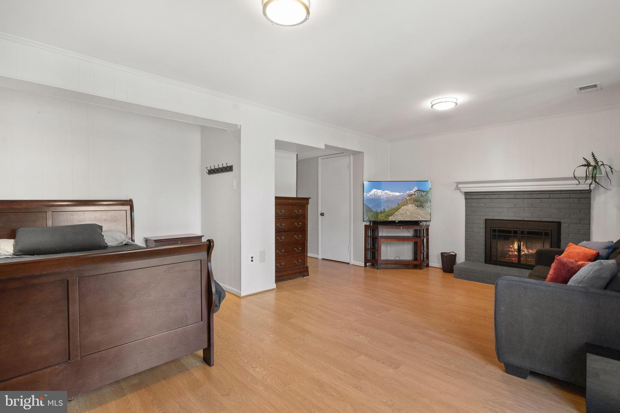 BURKE CENTRE - Residential