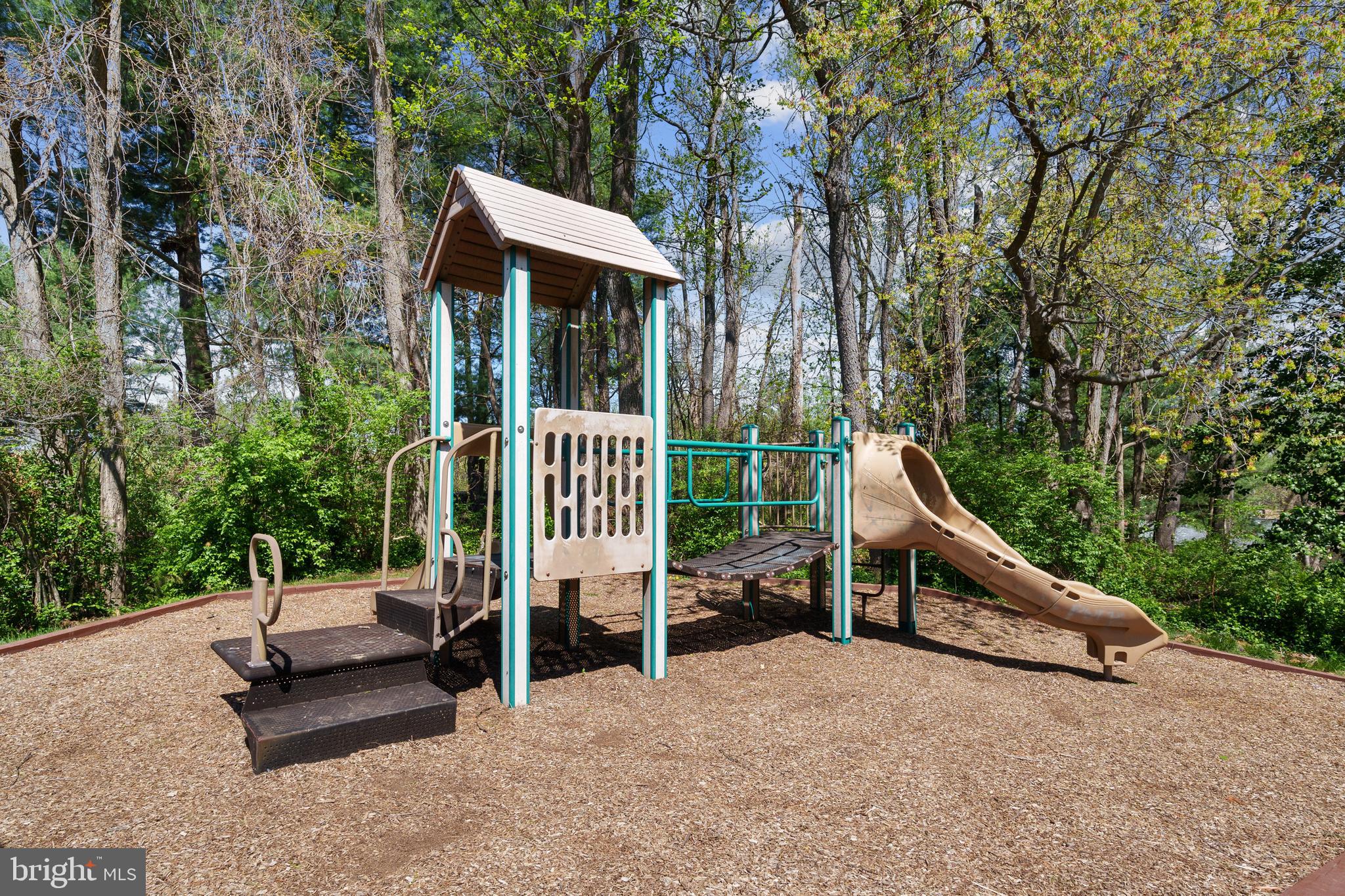 BURKE CENTRE - Residential