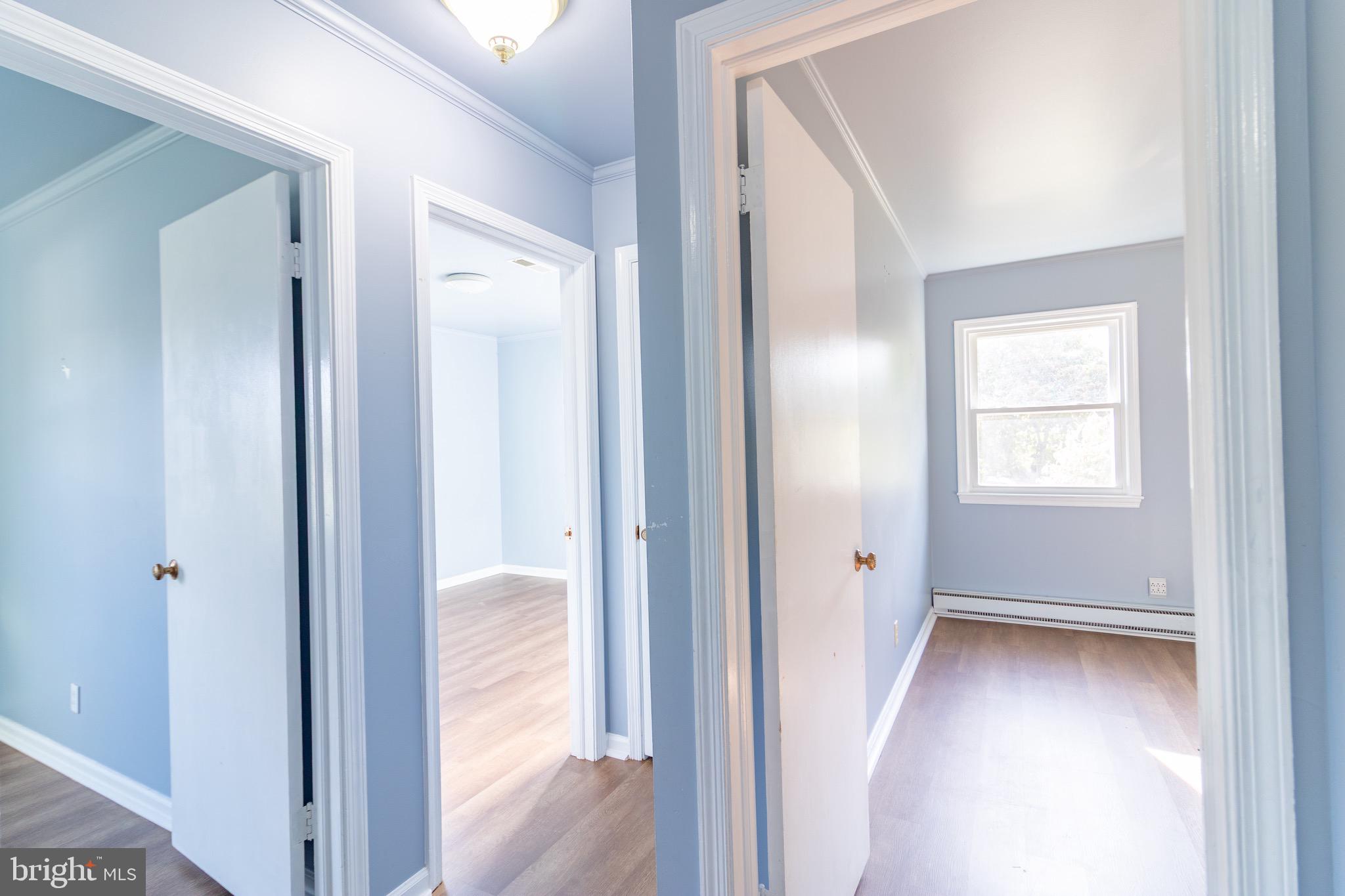 HILLCREST - Residential