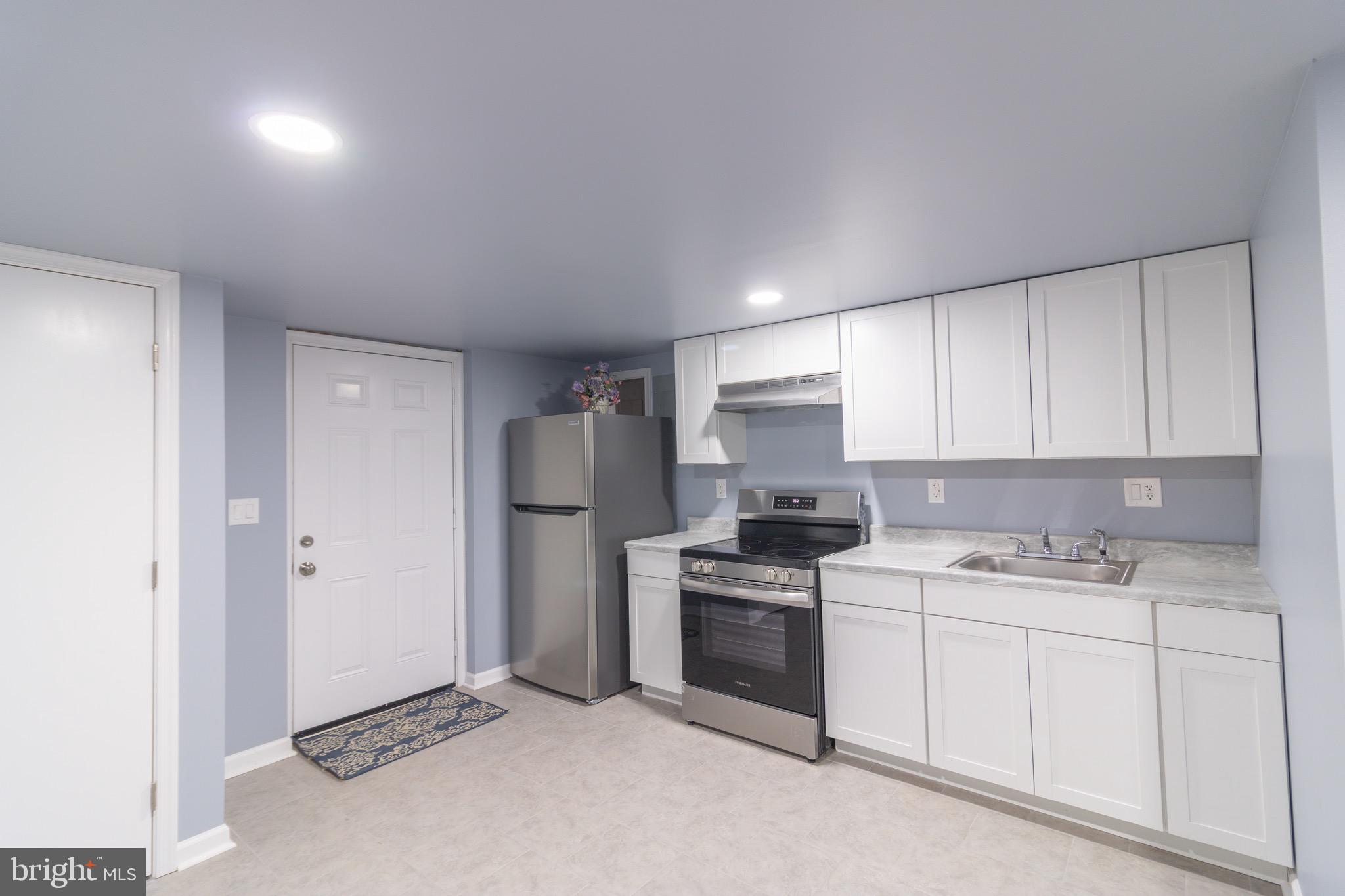 HILLCREST - Residential