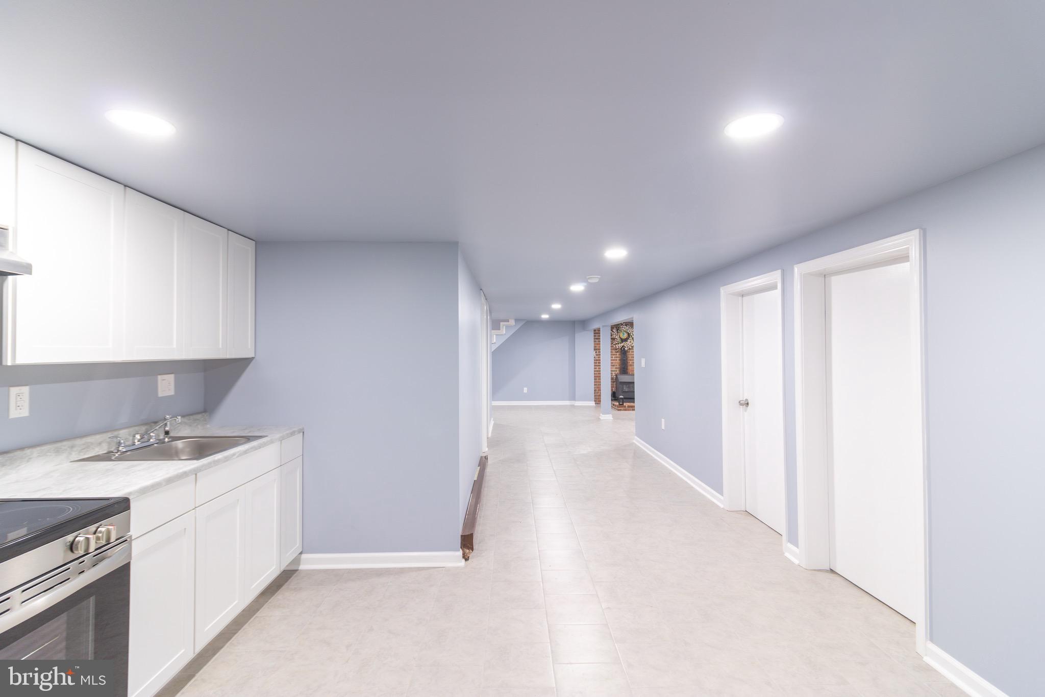 HILLCREST - Residential