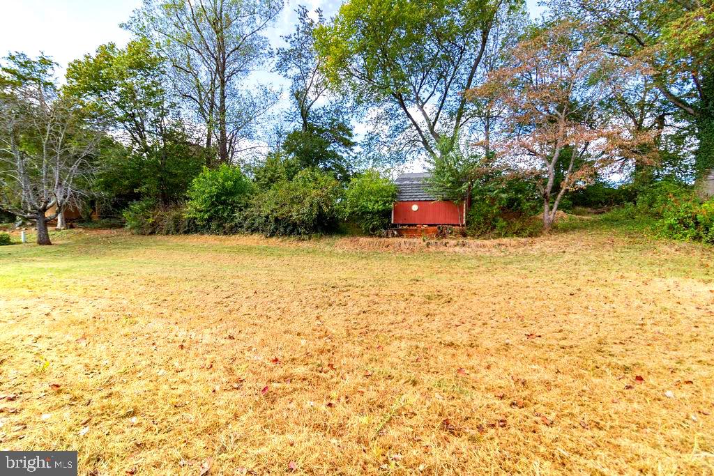 HILLCREST - Residential