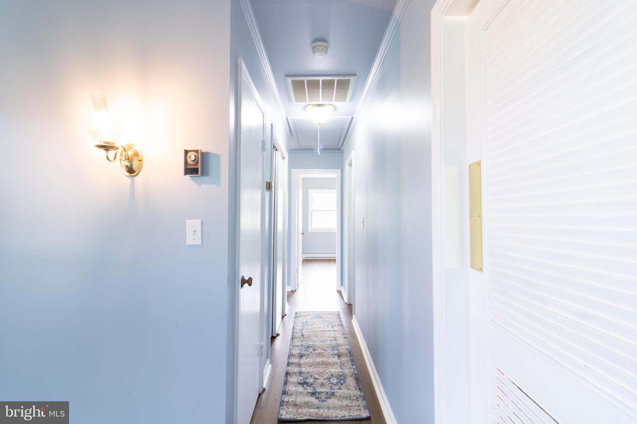 HILLCREST - Residential