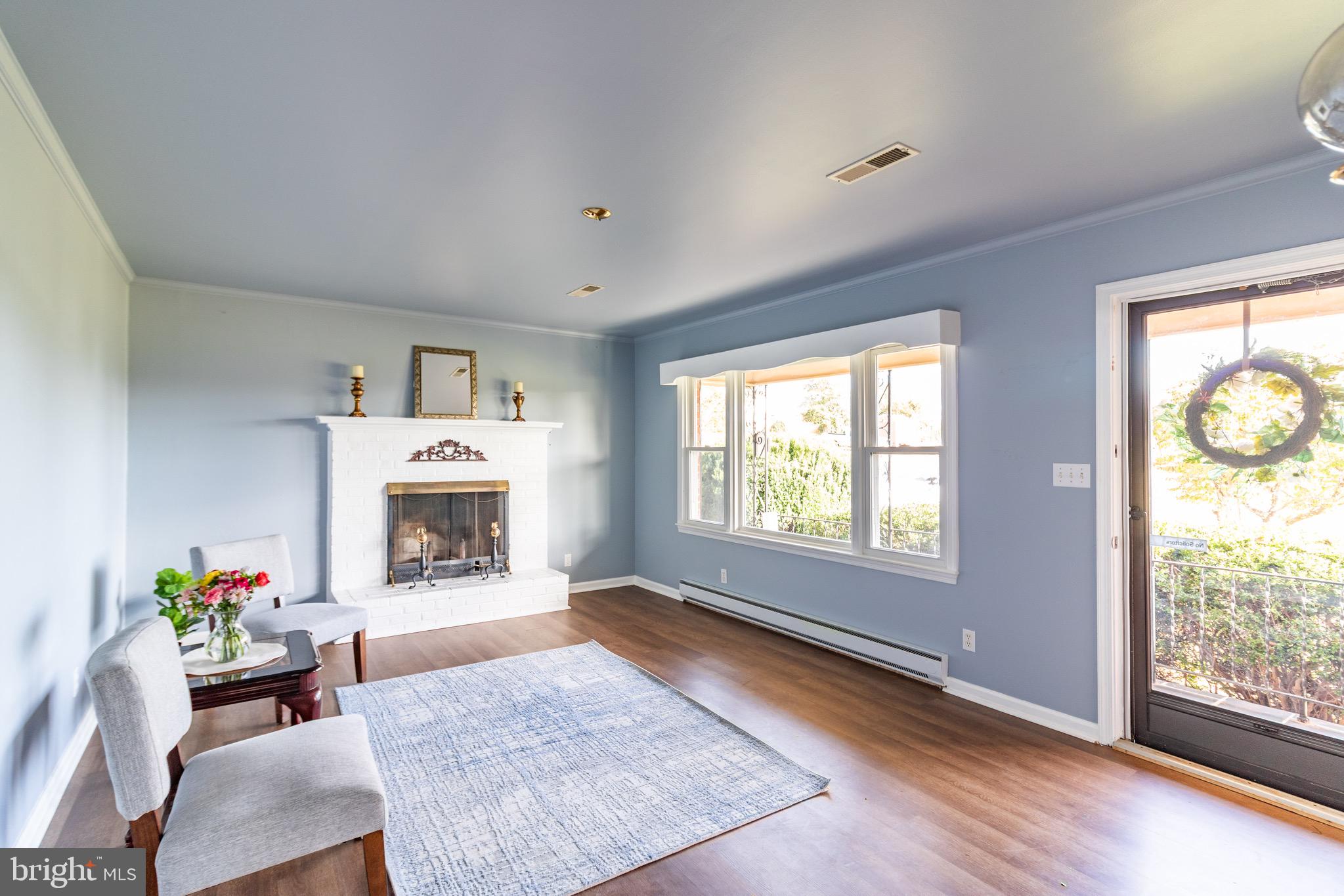 HILLCREST - Residential