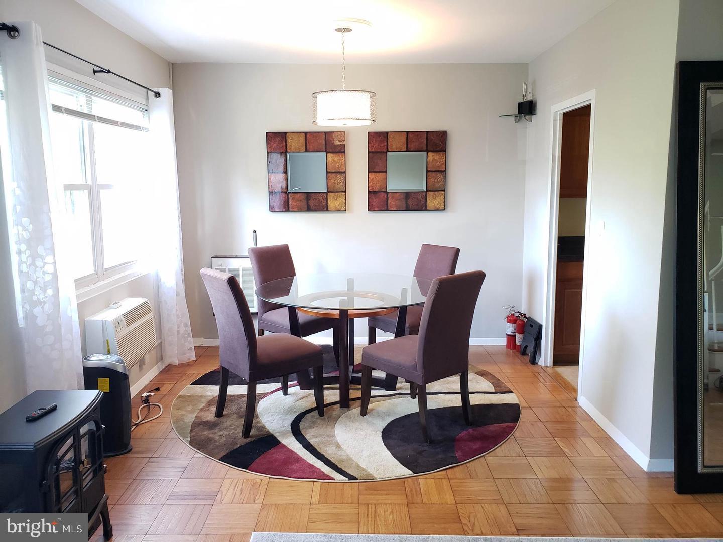 PARK  FAIRFAX - Residential Lease