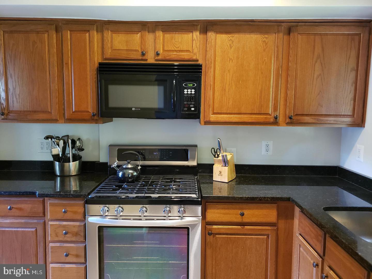 PARK  FAIRFAX - Residential Lease