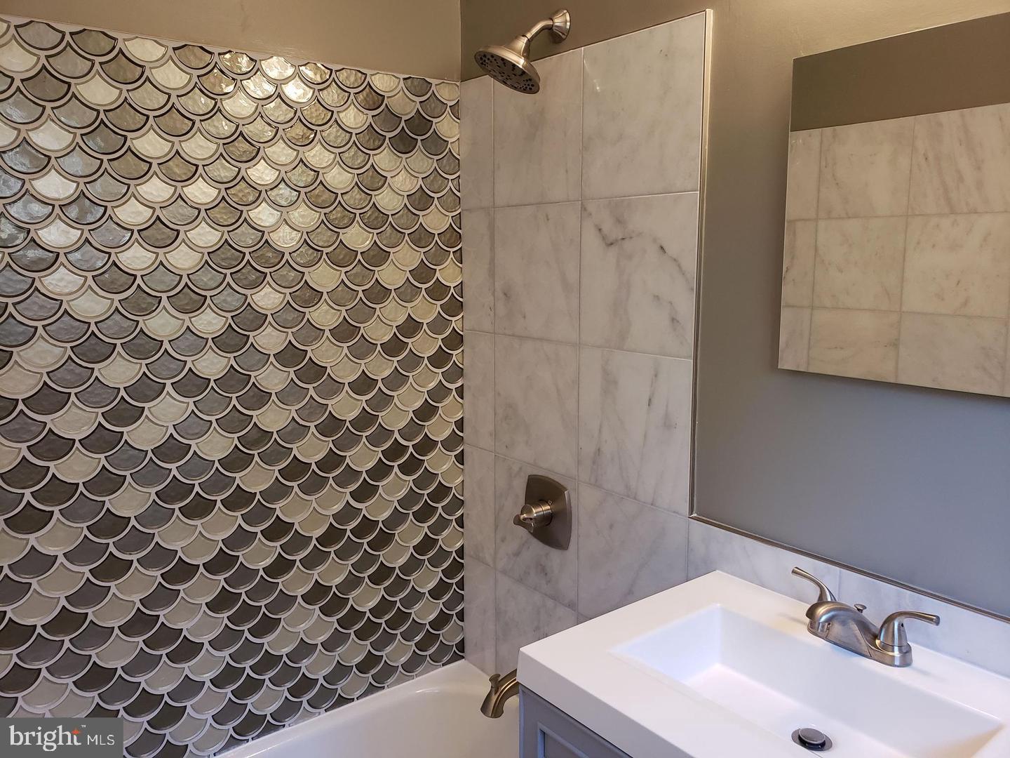 PARK  FAIRFAX - Residential Lease