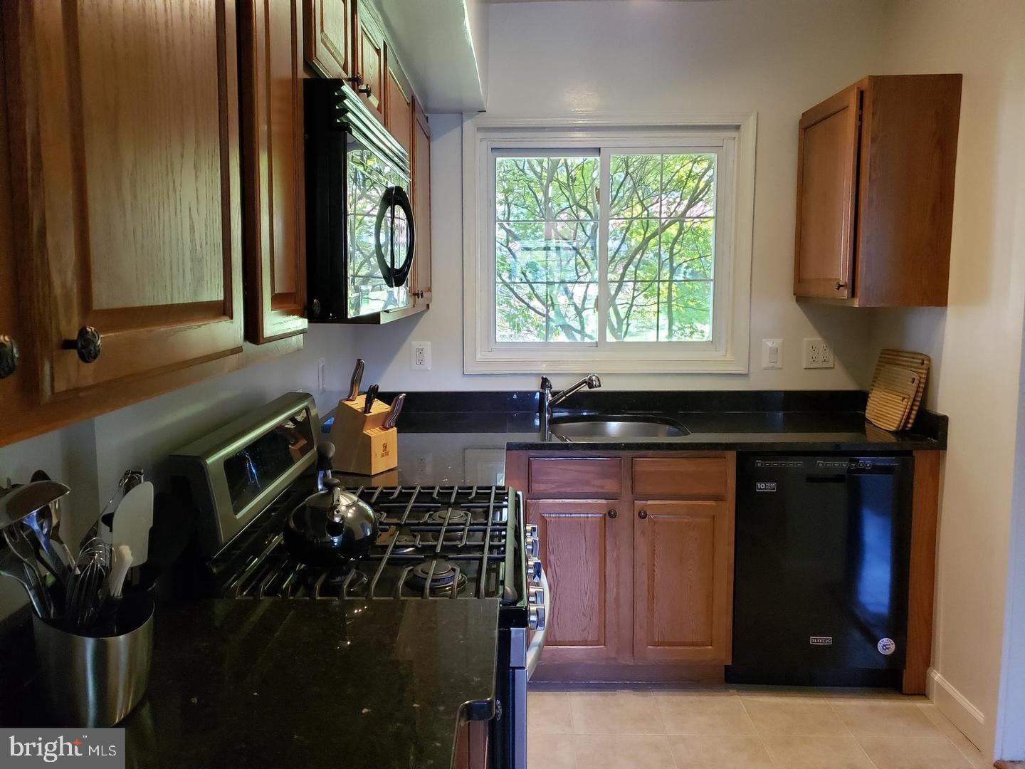 PARK  FAIRFAX - Residential Lease