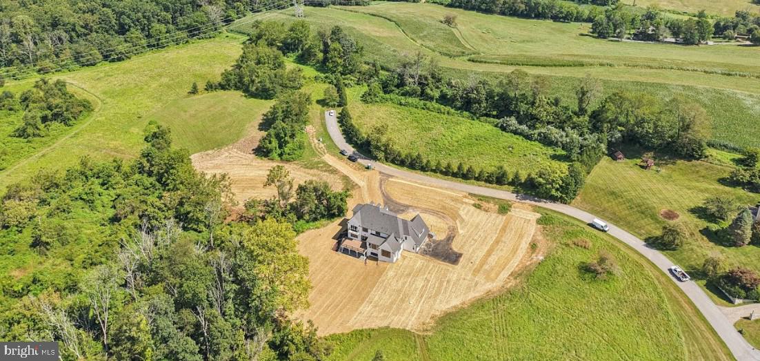 1331 CAROLANNES WAY 6