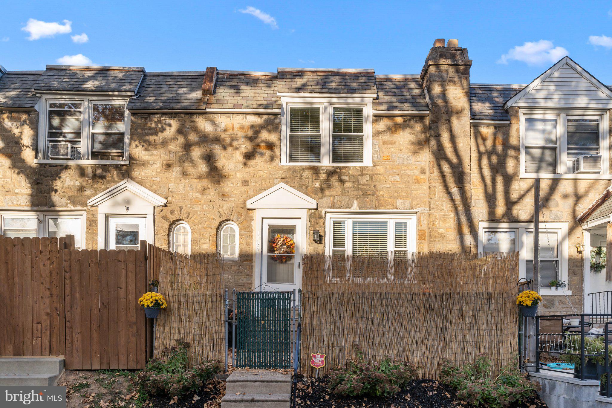 CASTOR GARDENS - Residential