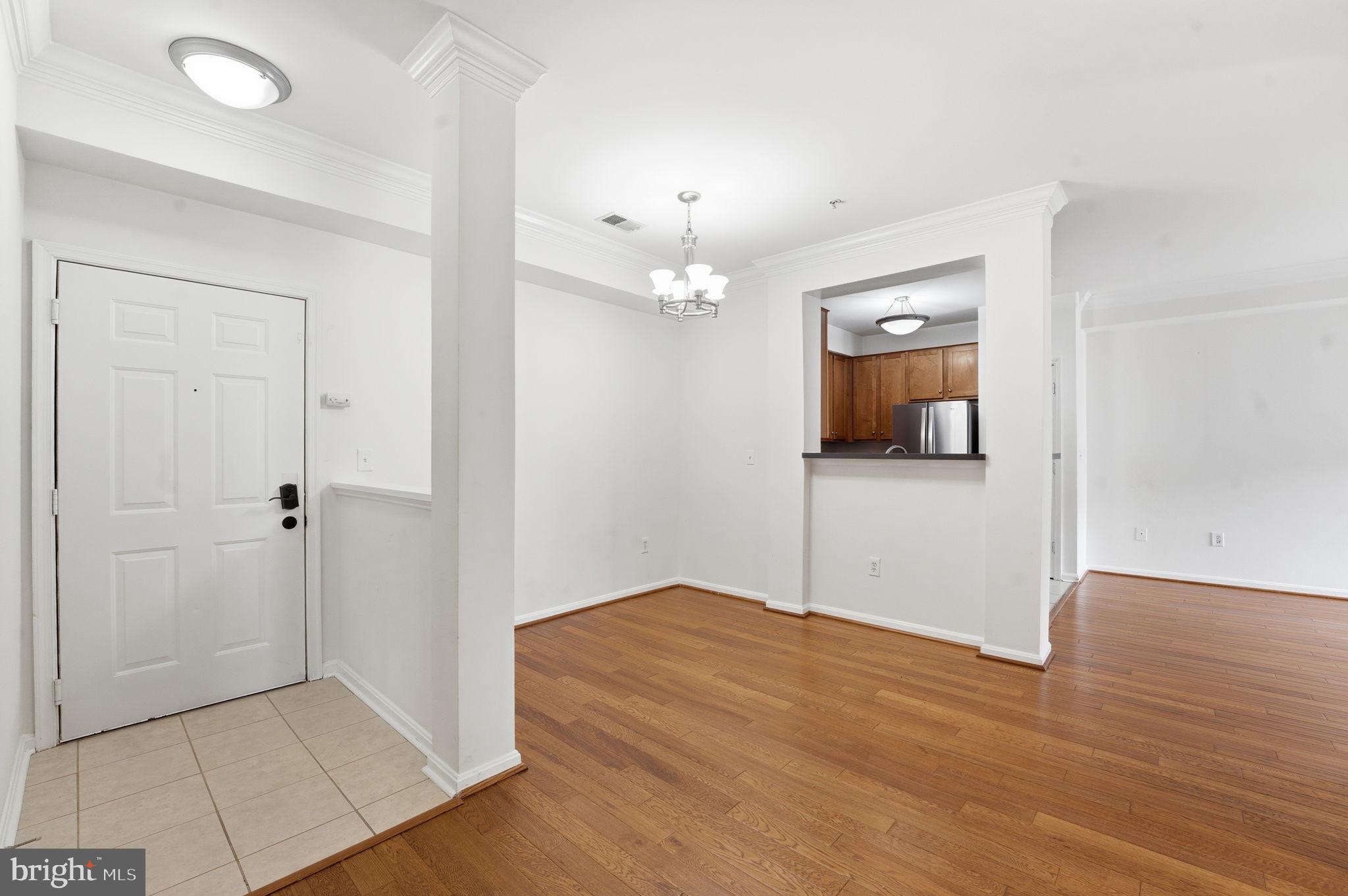 4854 EISENHOWER AVENUE 351