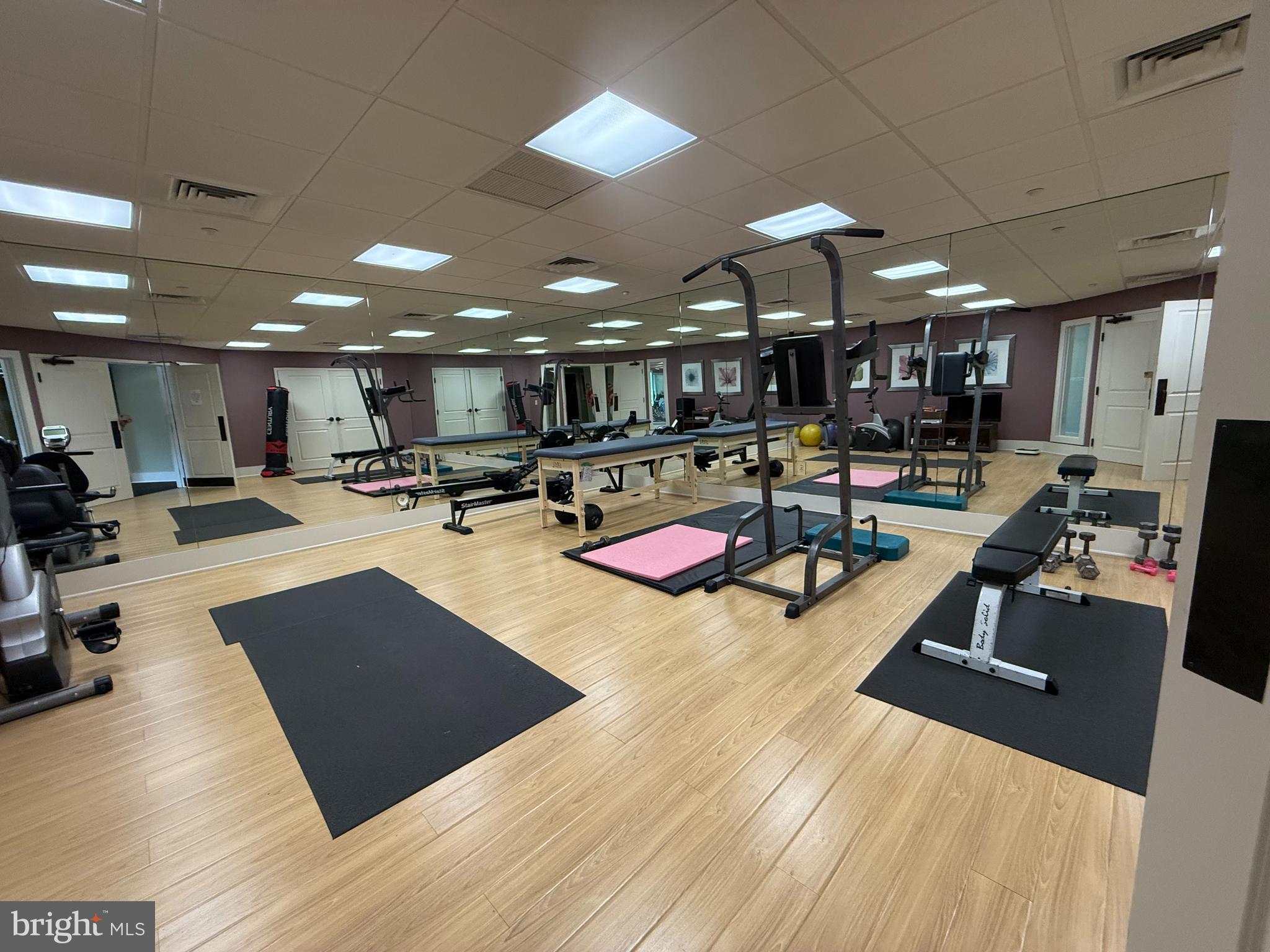 WINDSOR AT GLEN MI - Residential