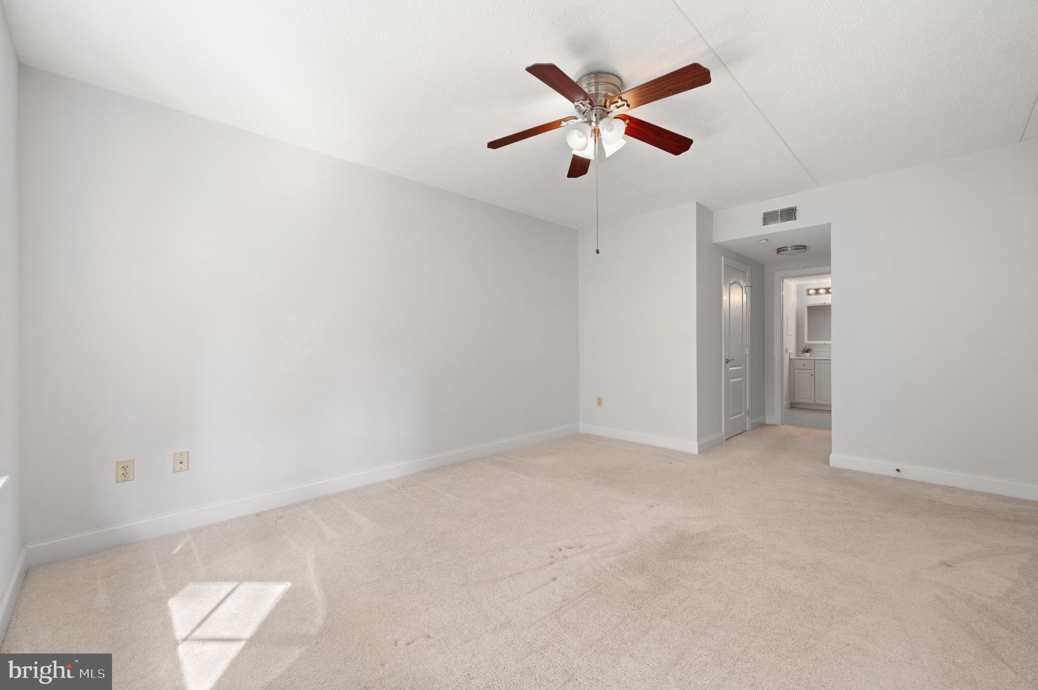 WINDSOR AT GLEN MI - Residential