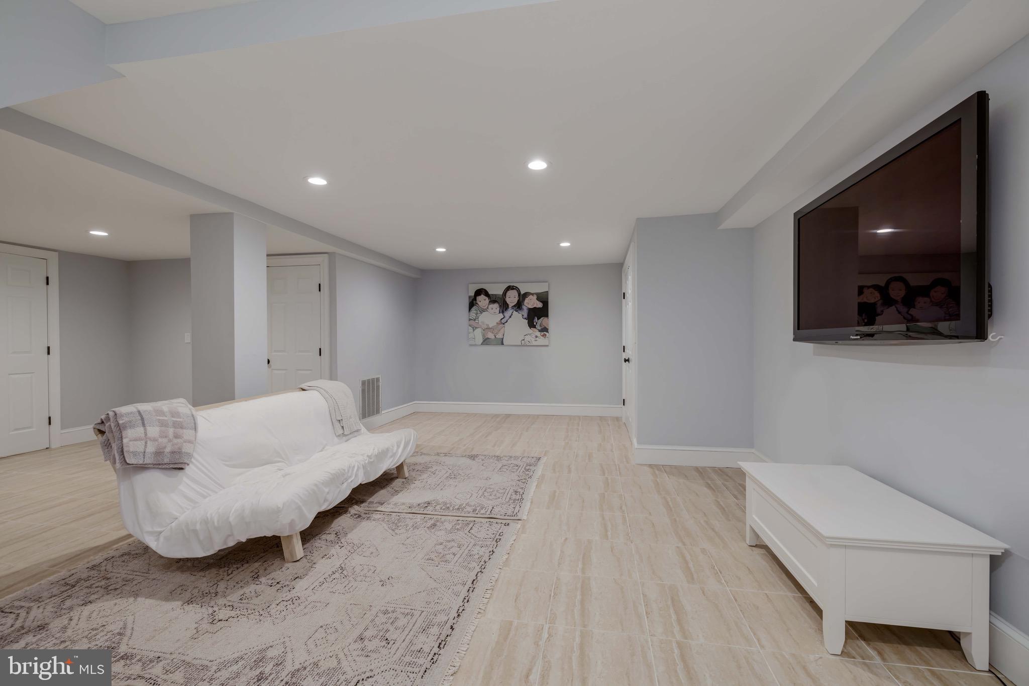 GREAT FALLS ESTATES - Residential