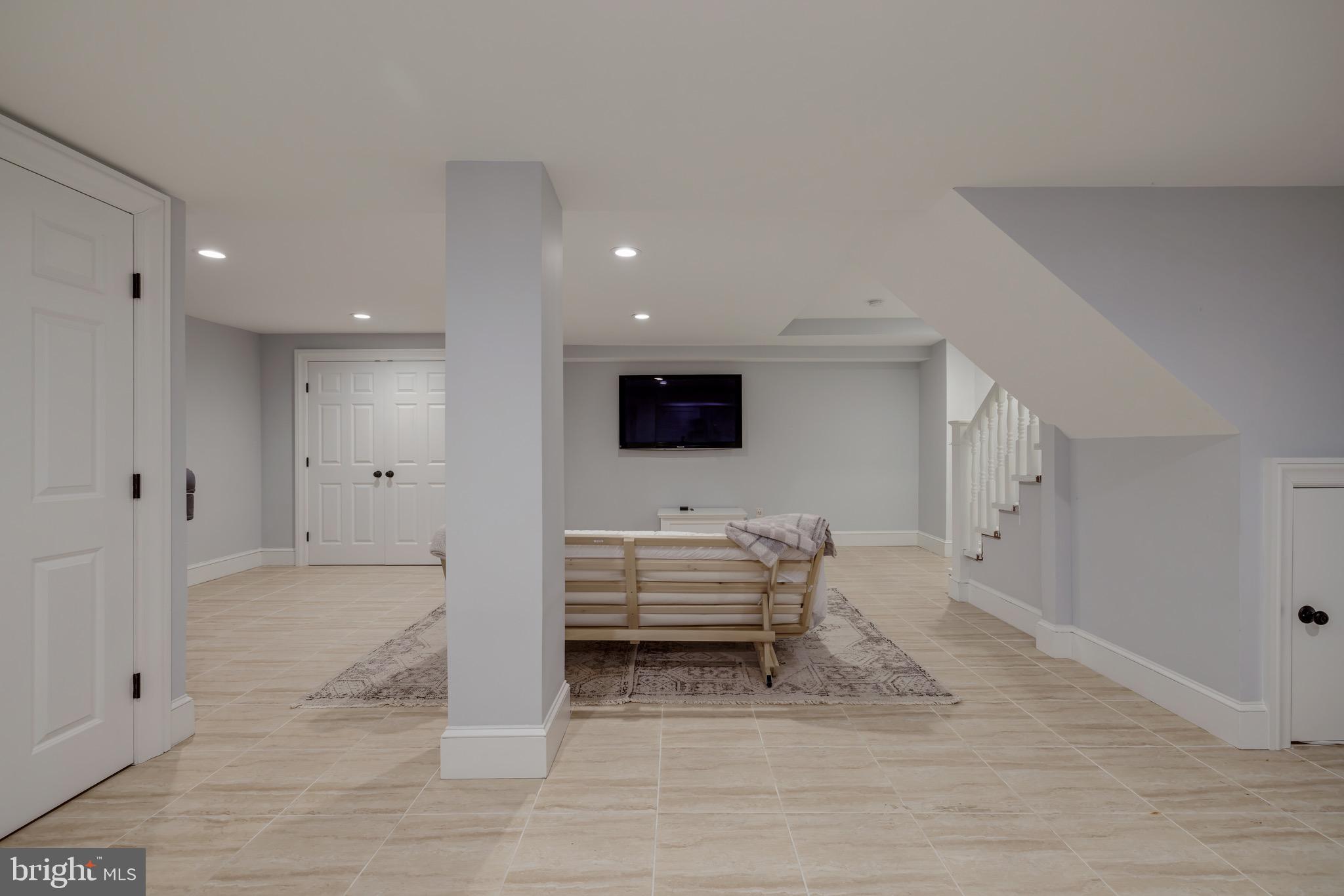 GREAT FALLS ESTATES - Residential