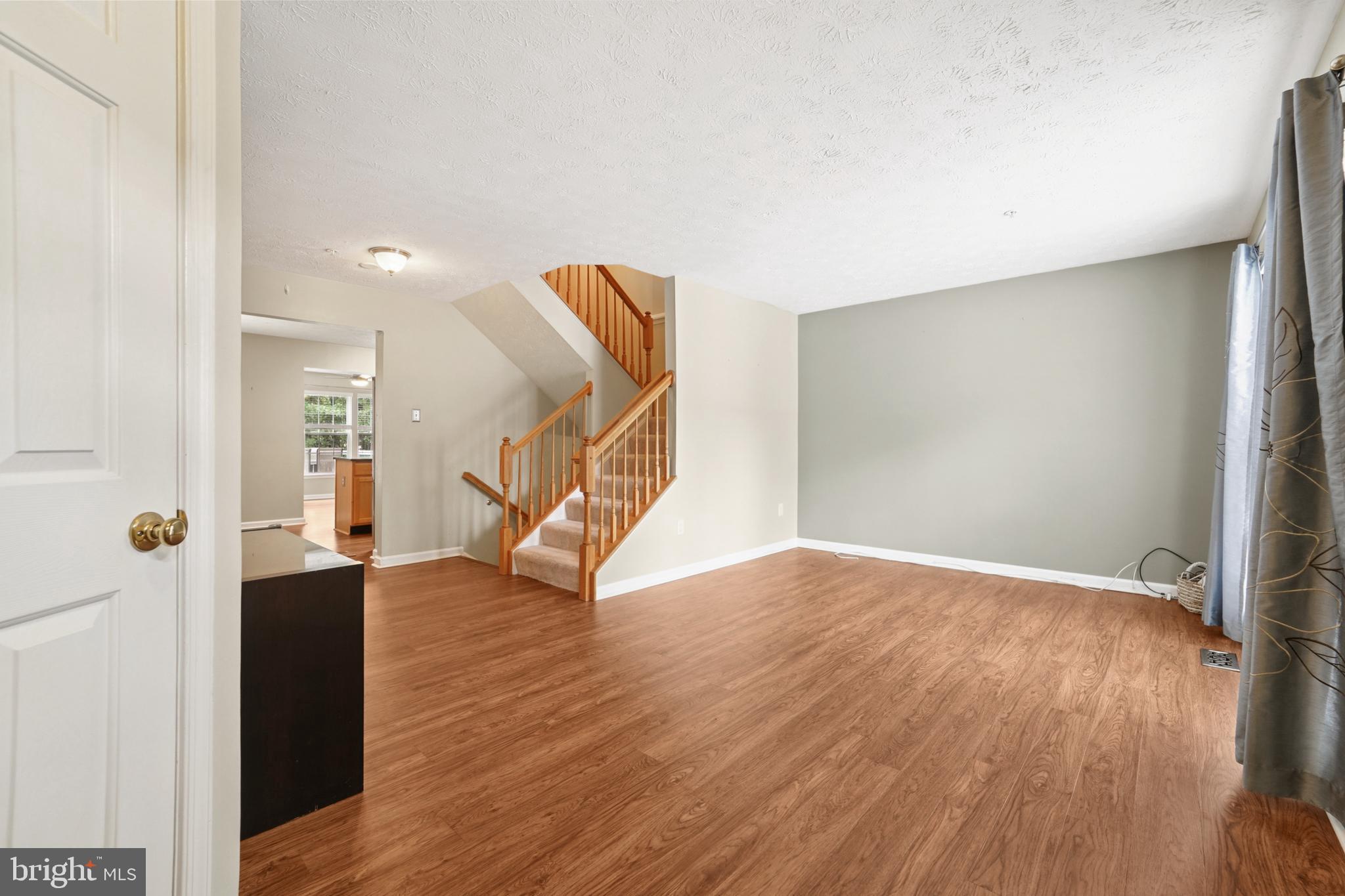 9542 OAKHURST DRIVE
