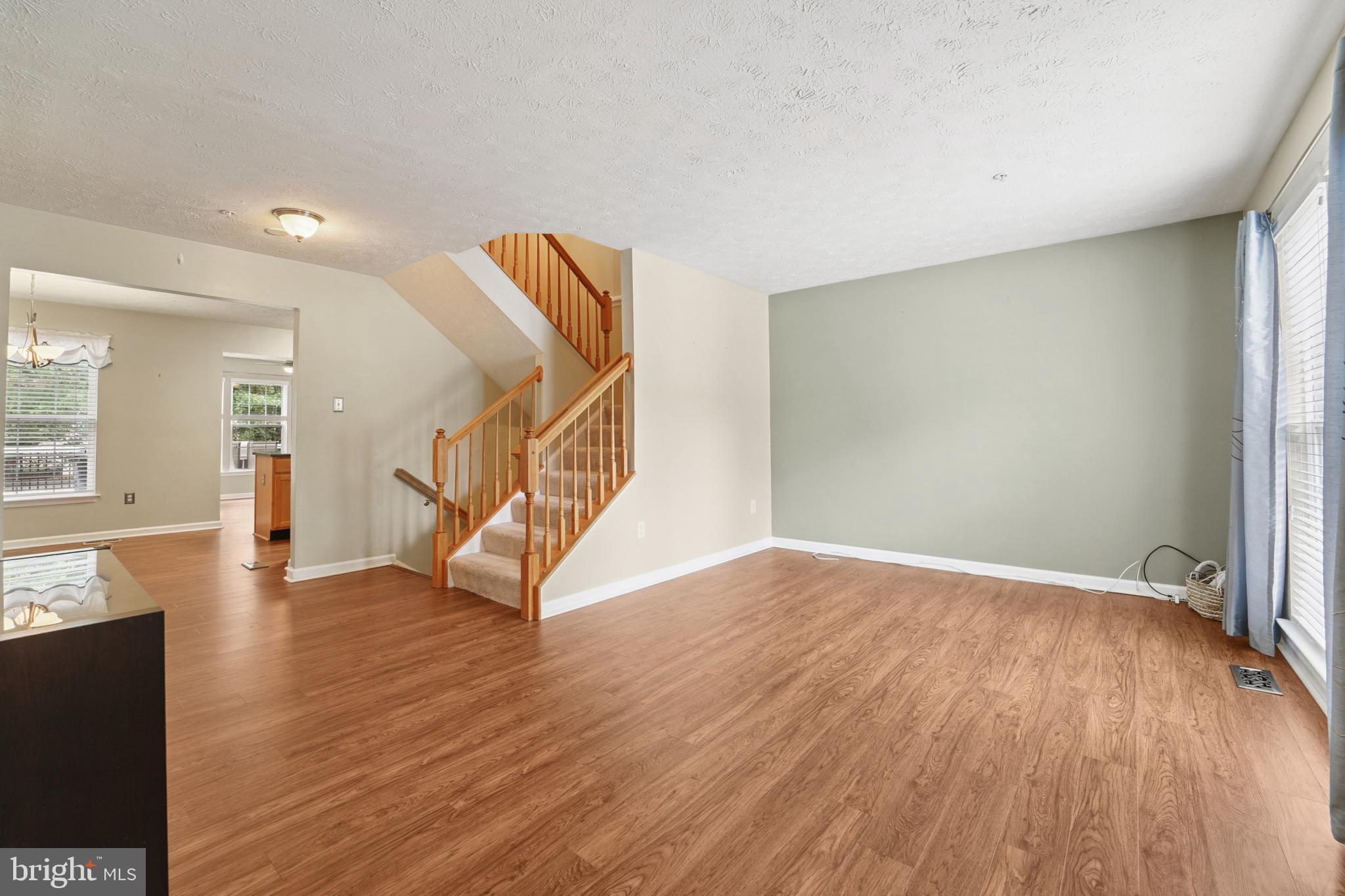 9542 OAKHURST DRIVE
