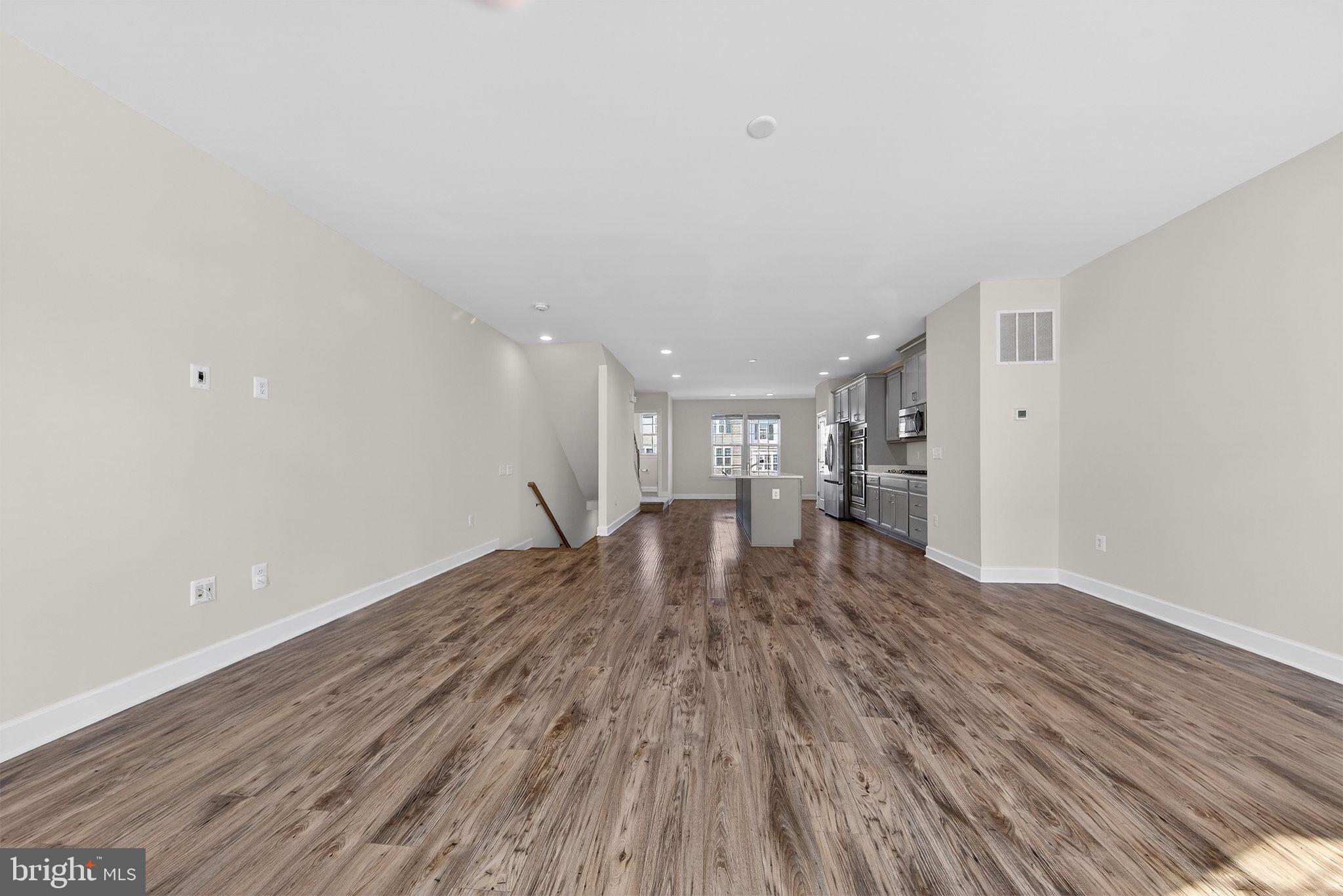 HAYMARKET CROSSING - Residential