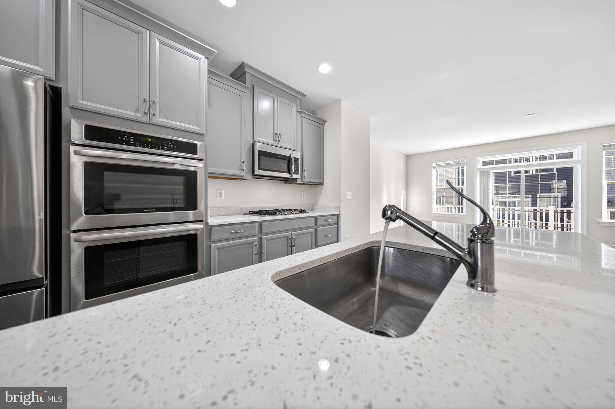 HAYMARKET CROSSING - Residential