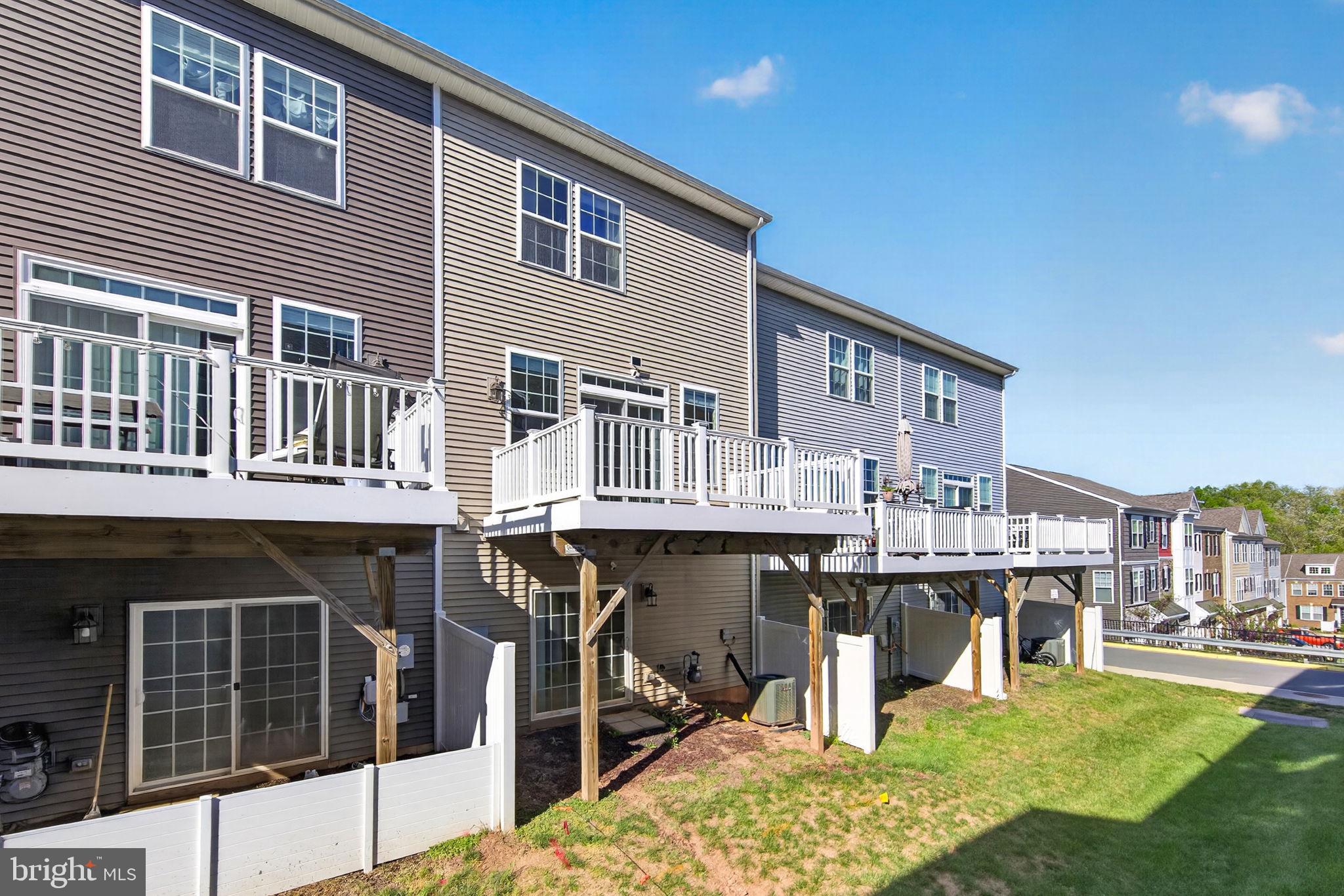 HAYMARKET CROSSING - Residential