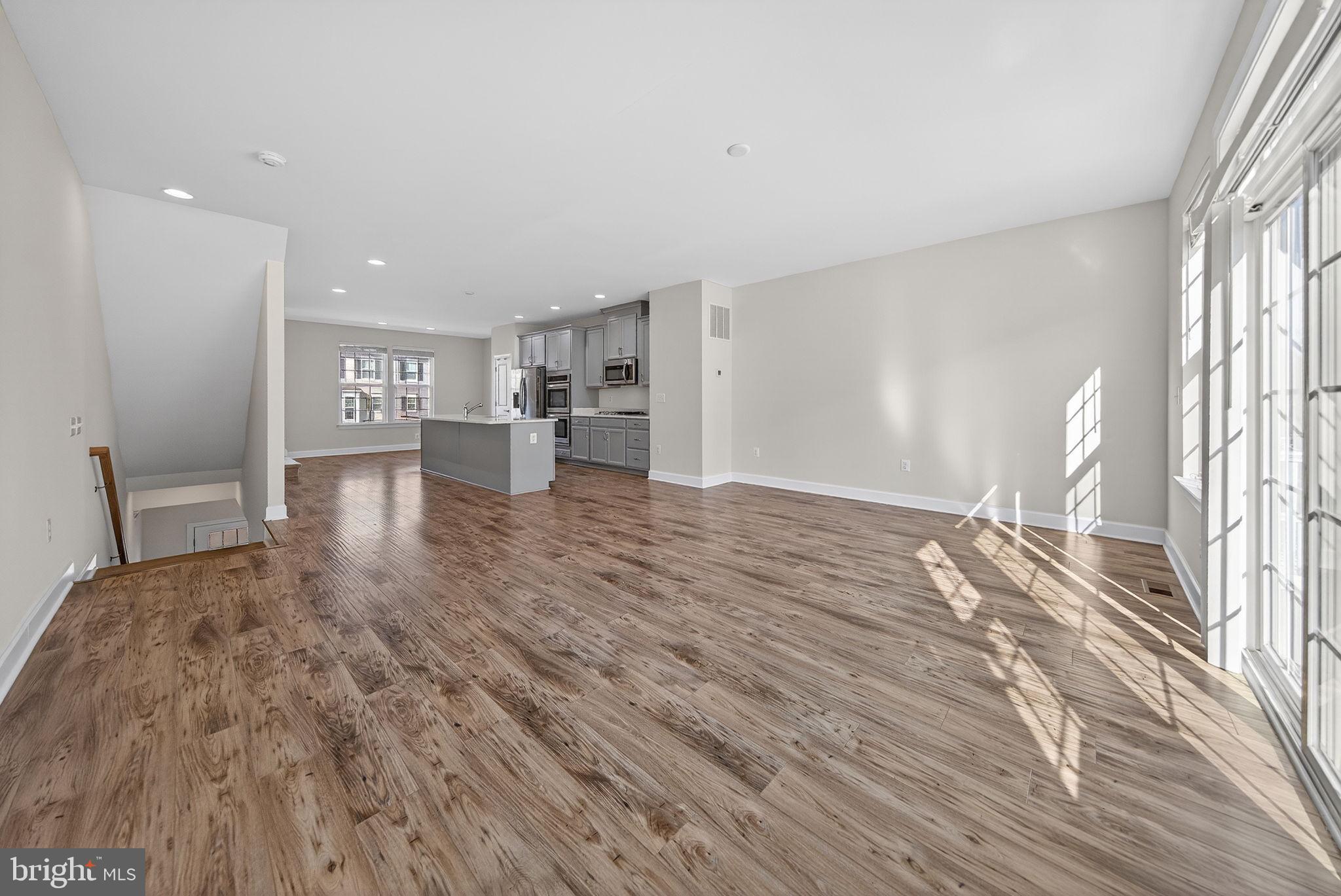 HAYMARKET CROSSING - Residential