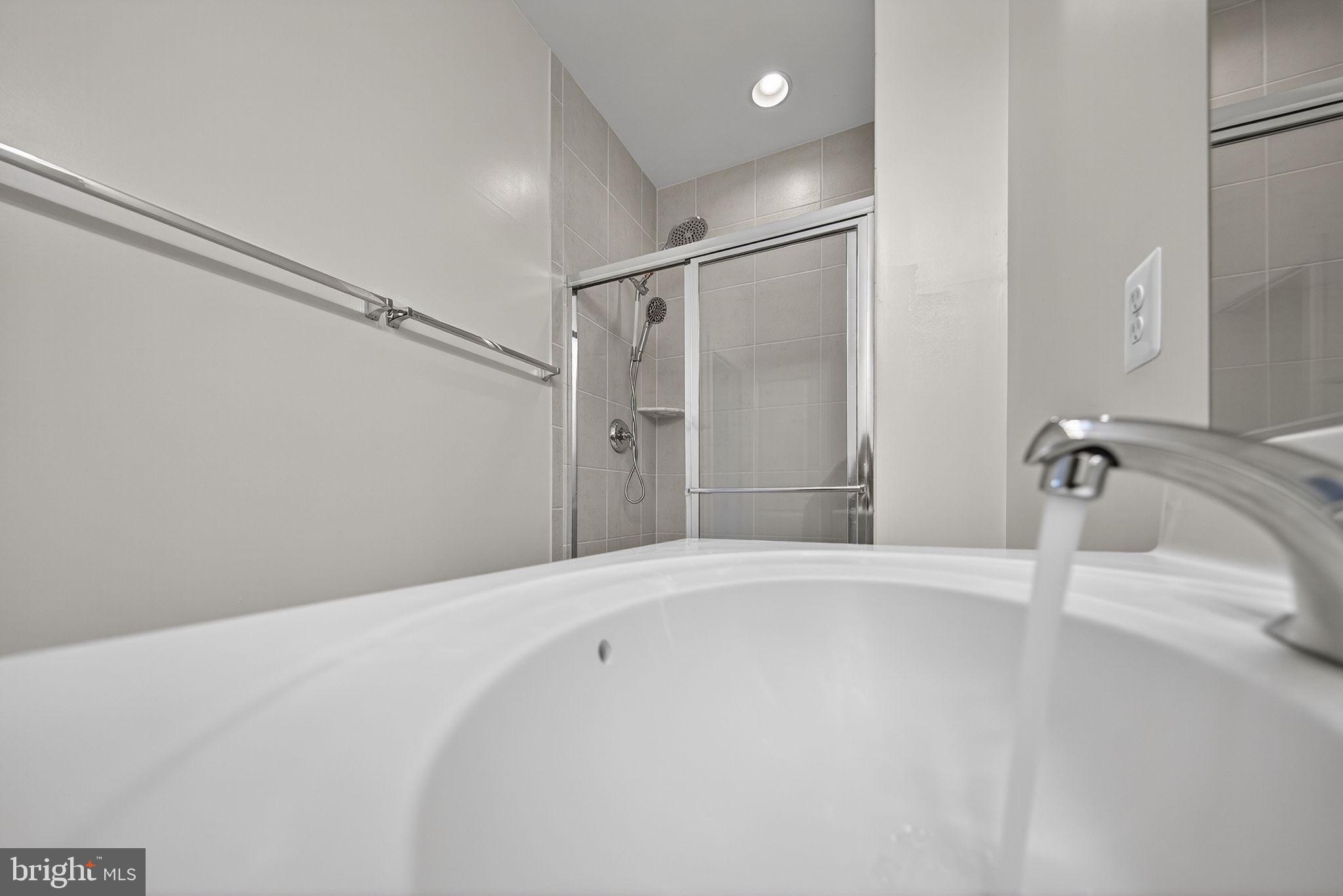 HAYMARKET CROSSING - Residential