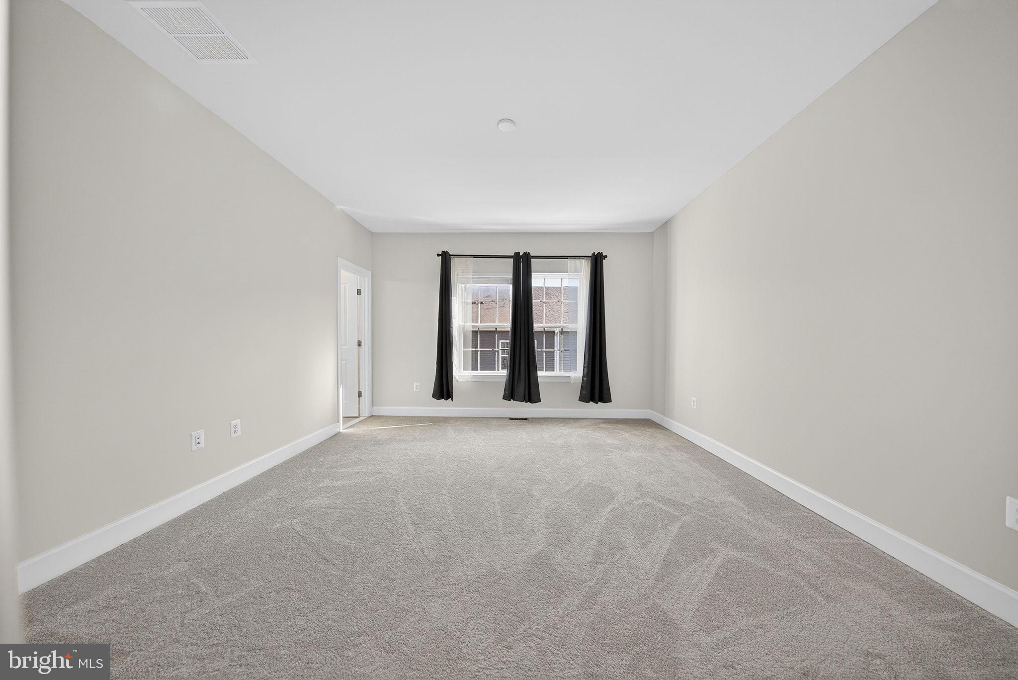 HAYMARKET CROSSING - Residential