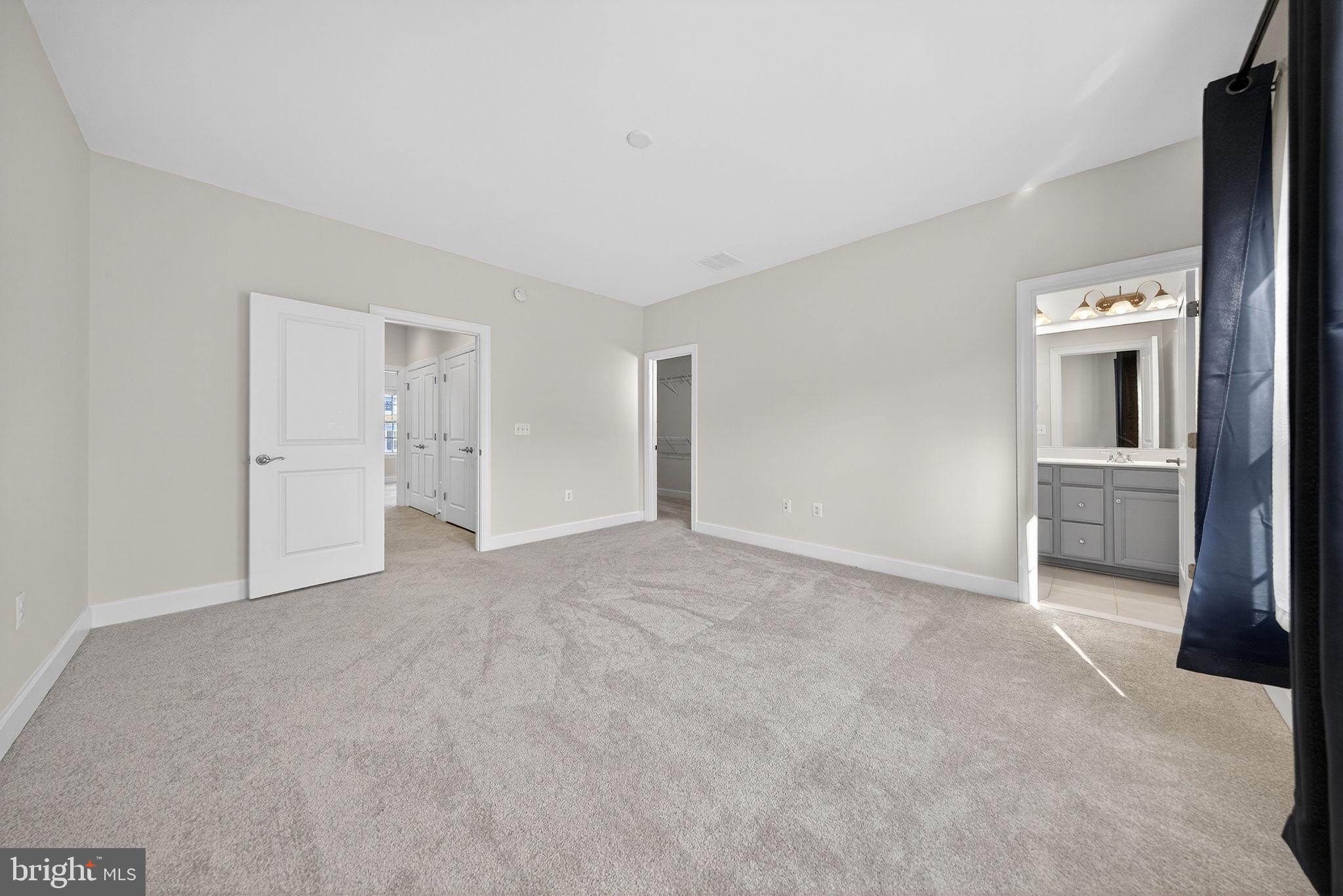 HAYMARKET CROSSING - Residential