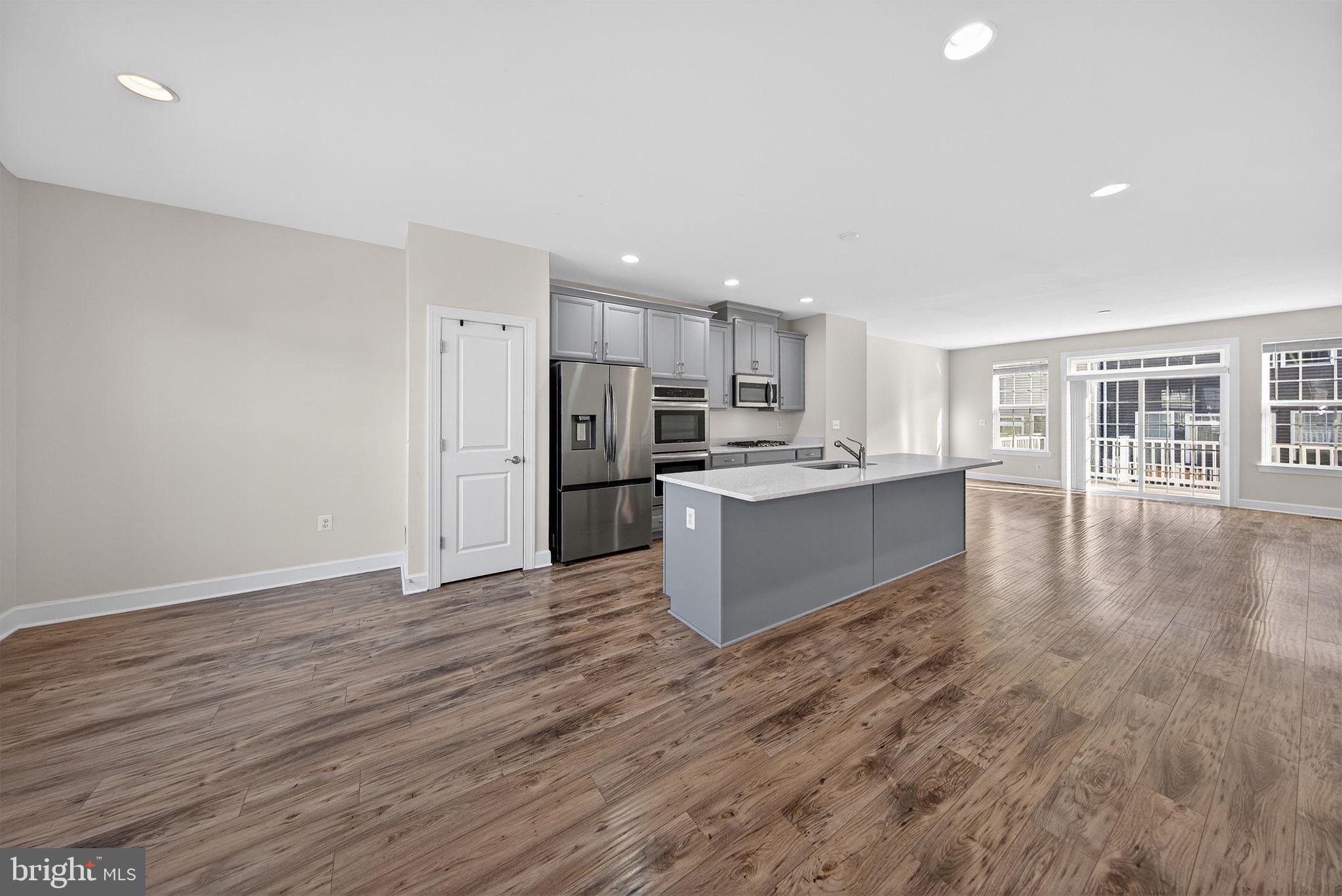 HAYMARKET CROSSING - Residential