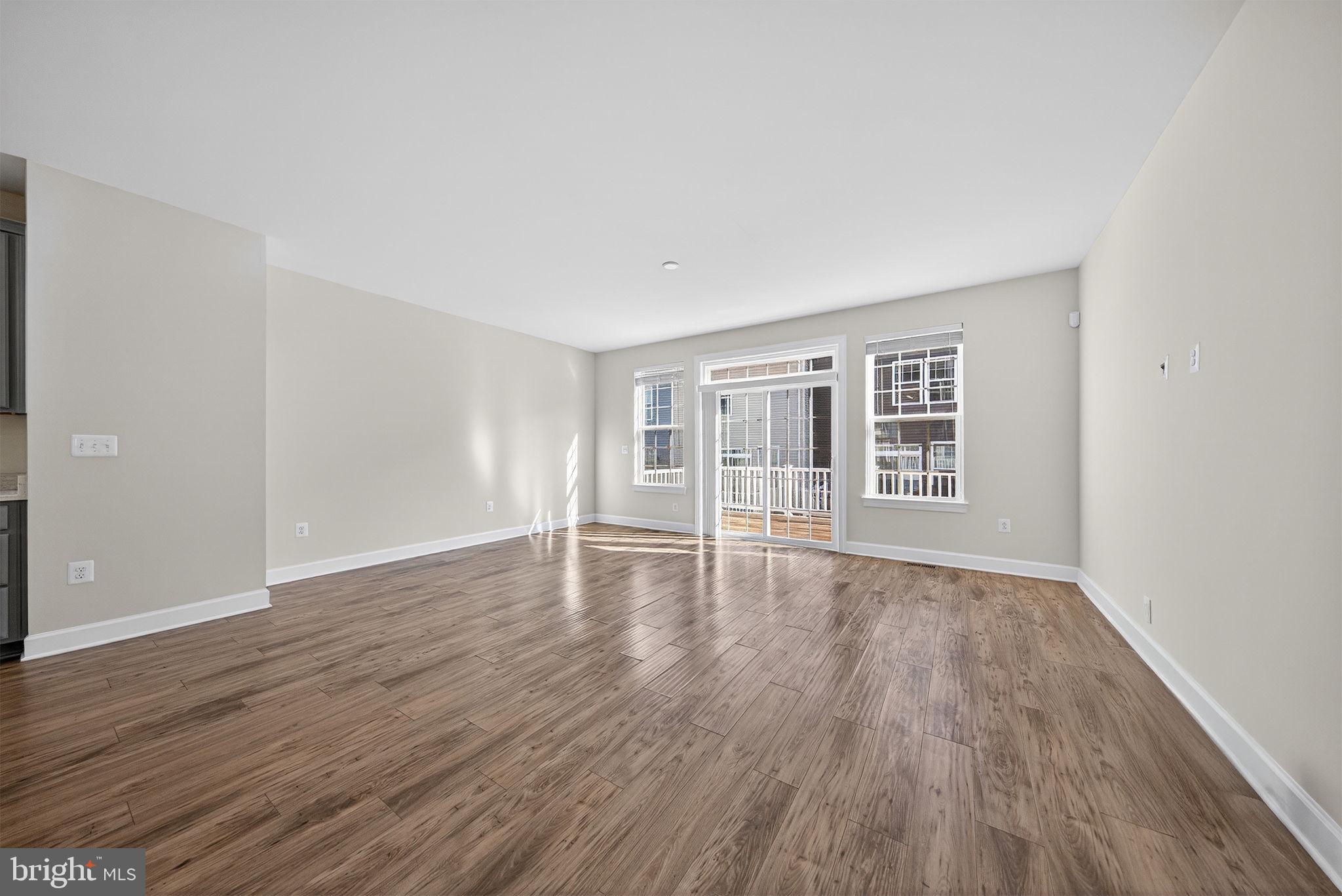 HAYMARKET CROSSING - Residential