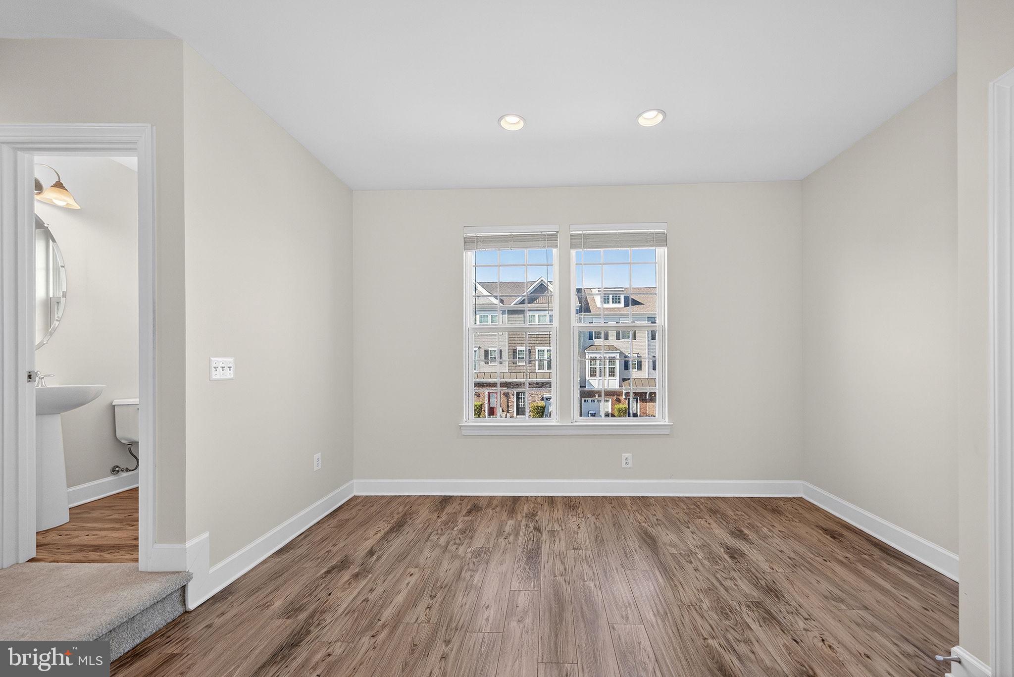 HAYMARKET CROSSING - Residential