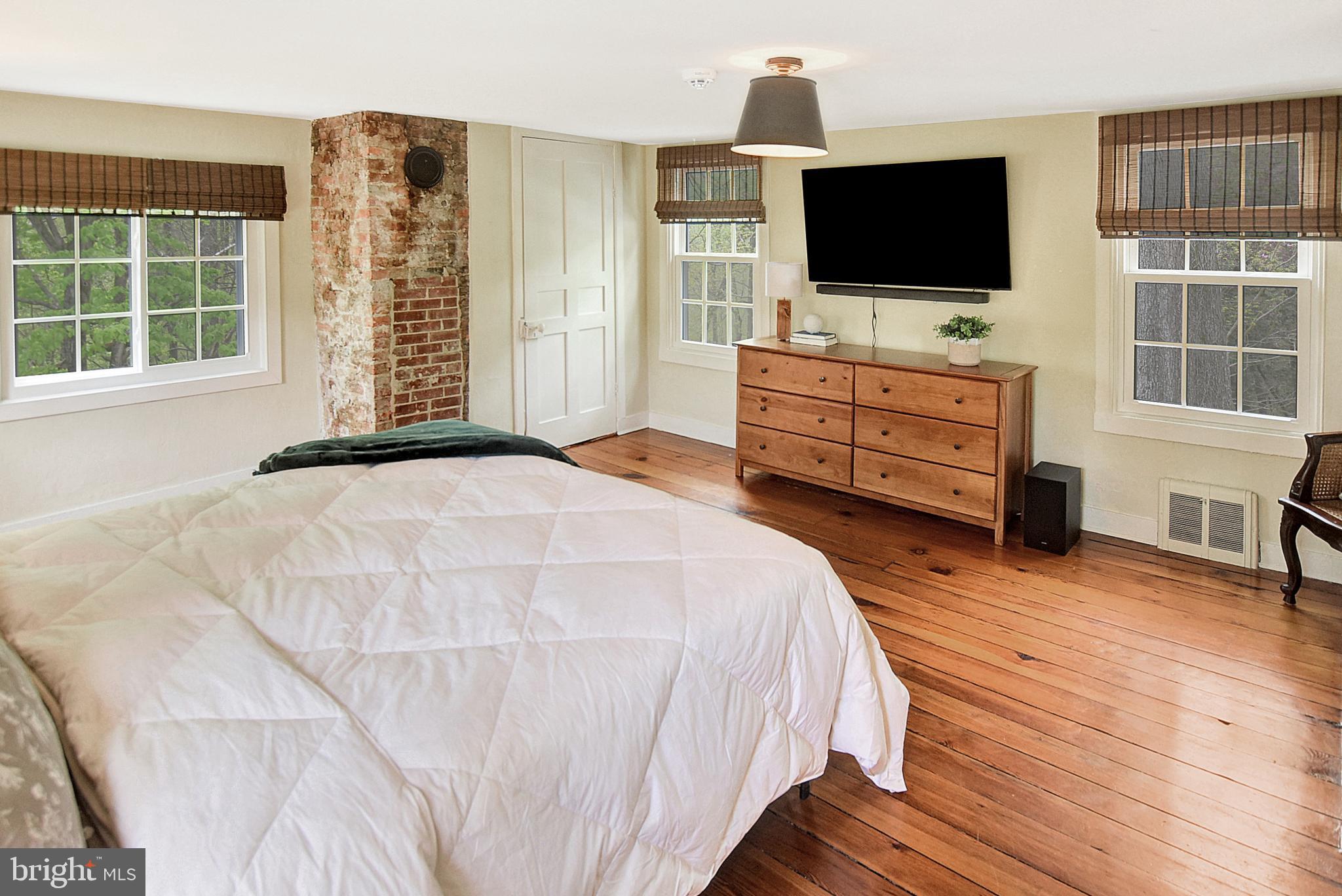 HARWOOD - Residential