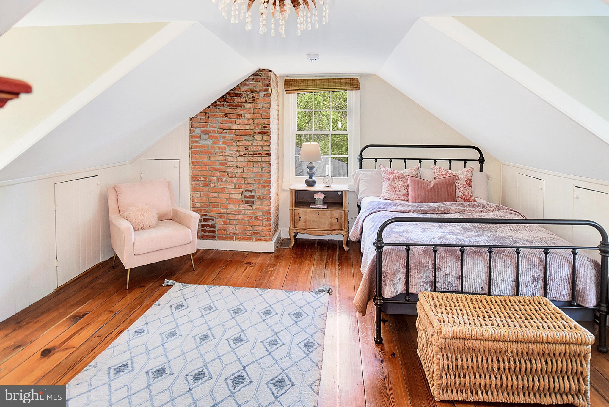 HARWOOD - Residential