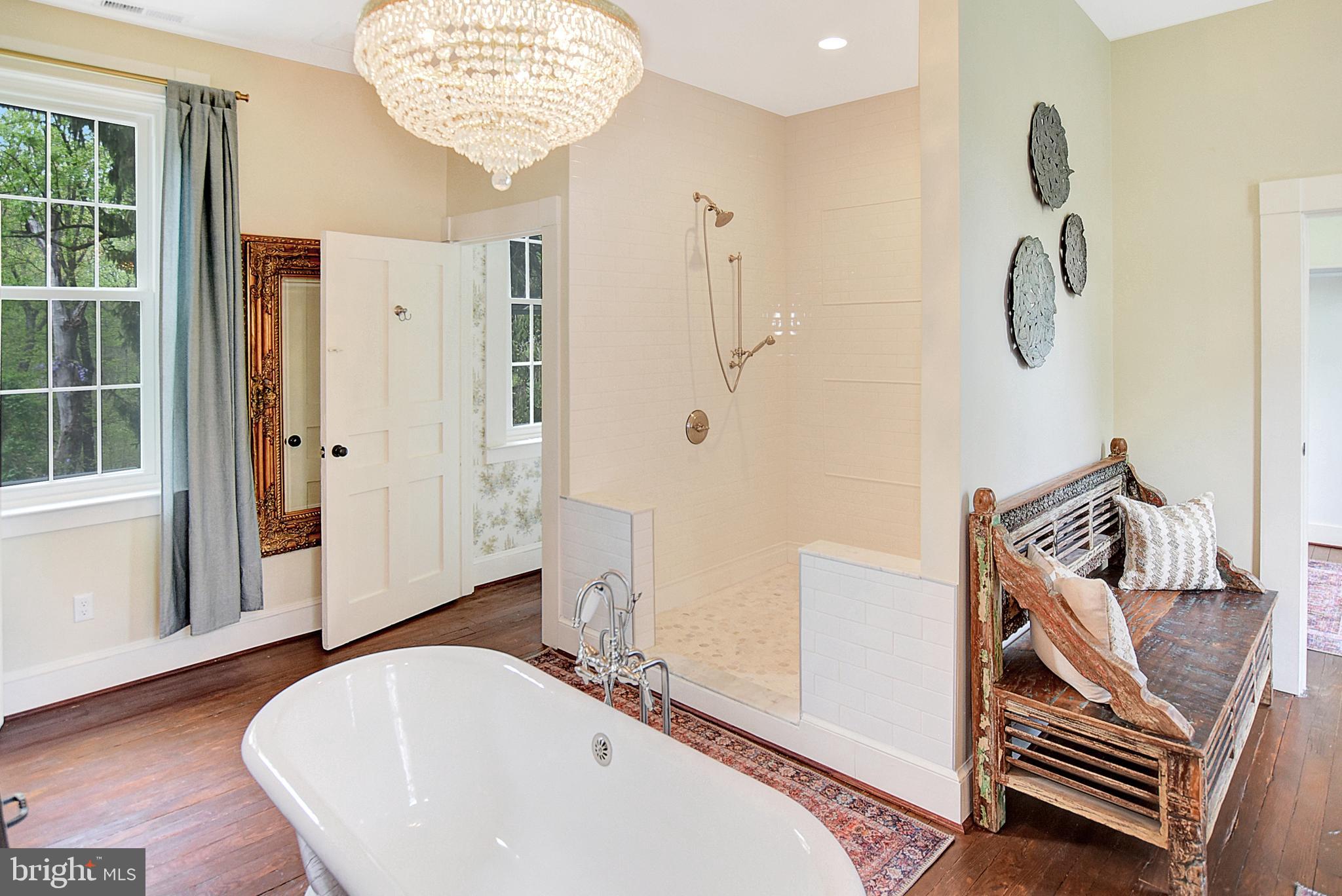 HARWOOD - Residential