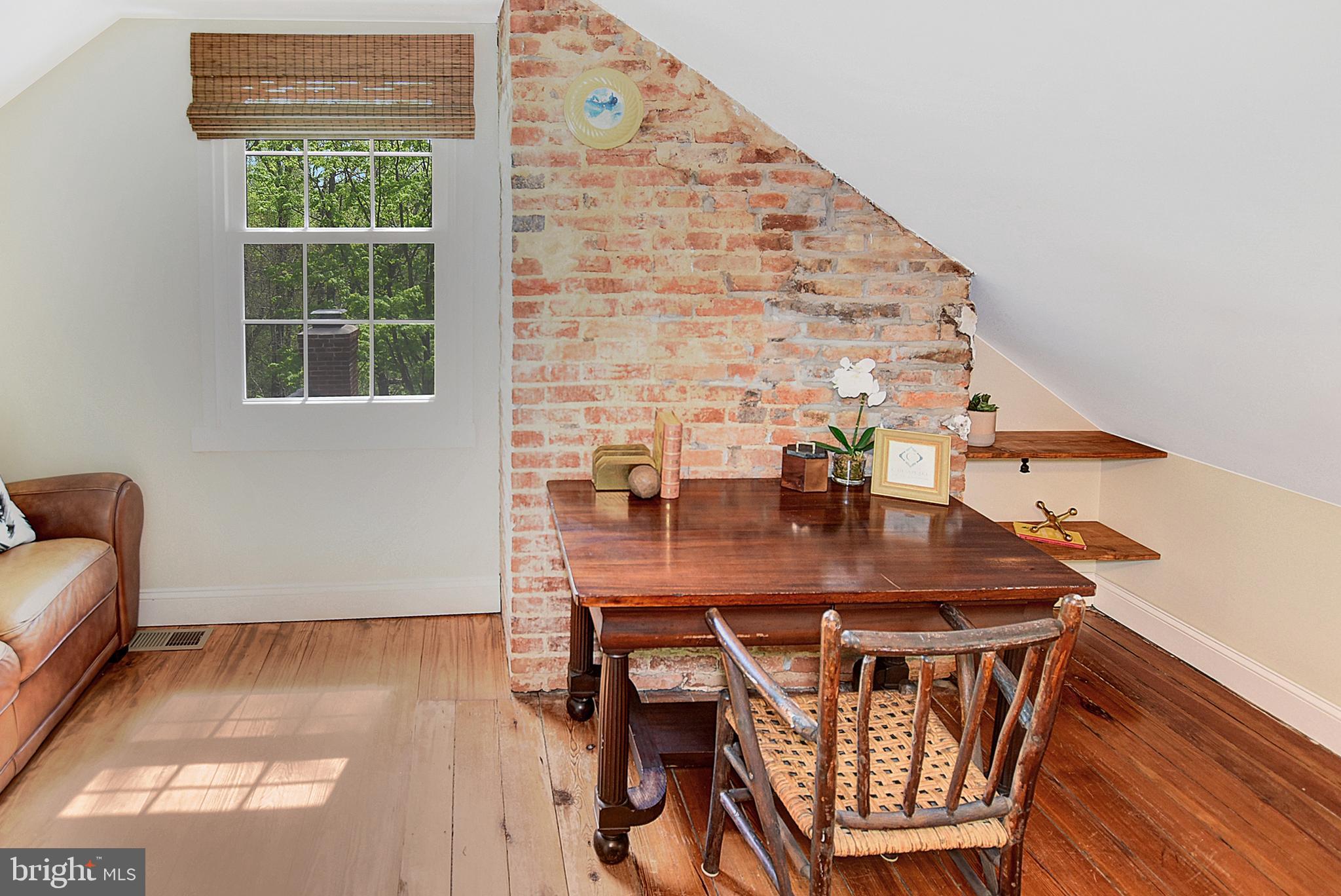 HARWOOD - Residential