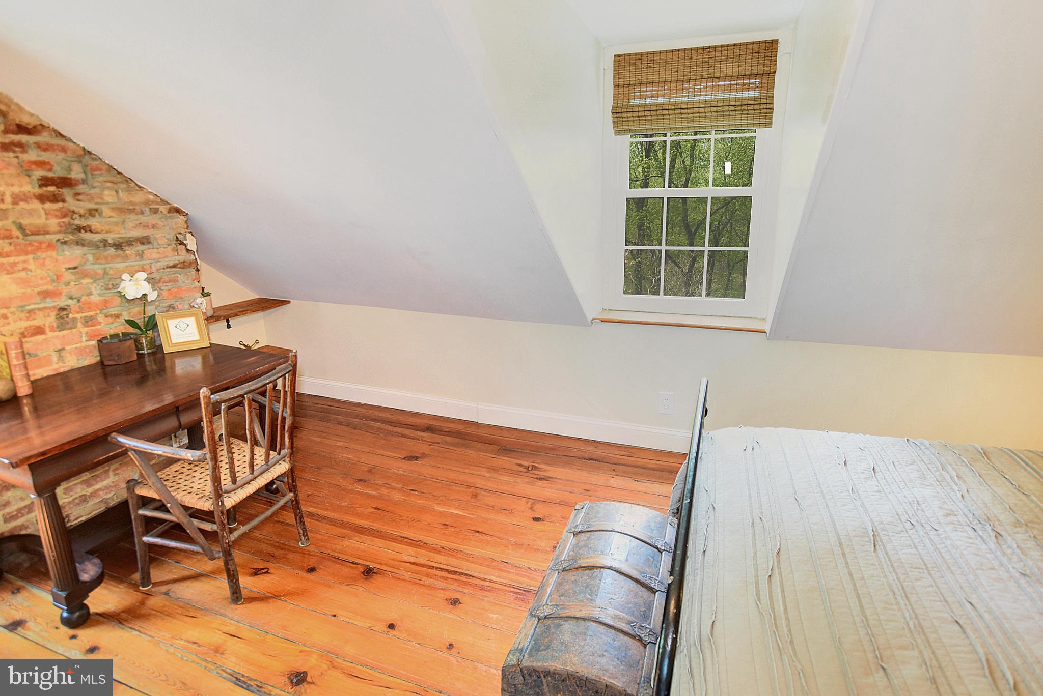 HARWOOD - Residential